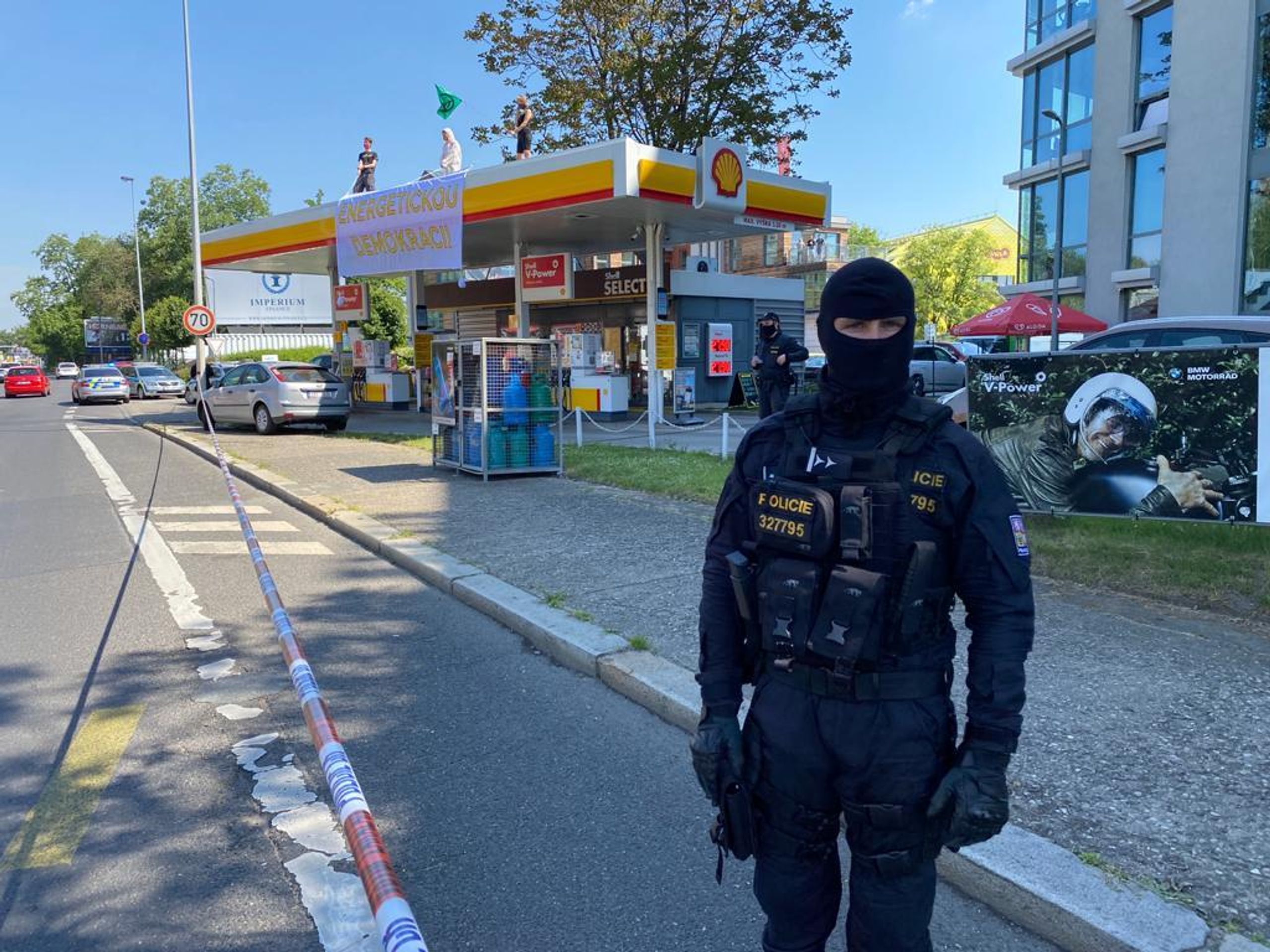 Demonstrace na čerpací stanici na Strakonické - 7 - GALERIE: Demonstrace na čerpací stanici na Strakonické (7/13)