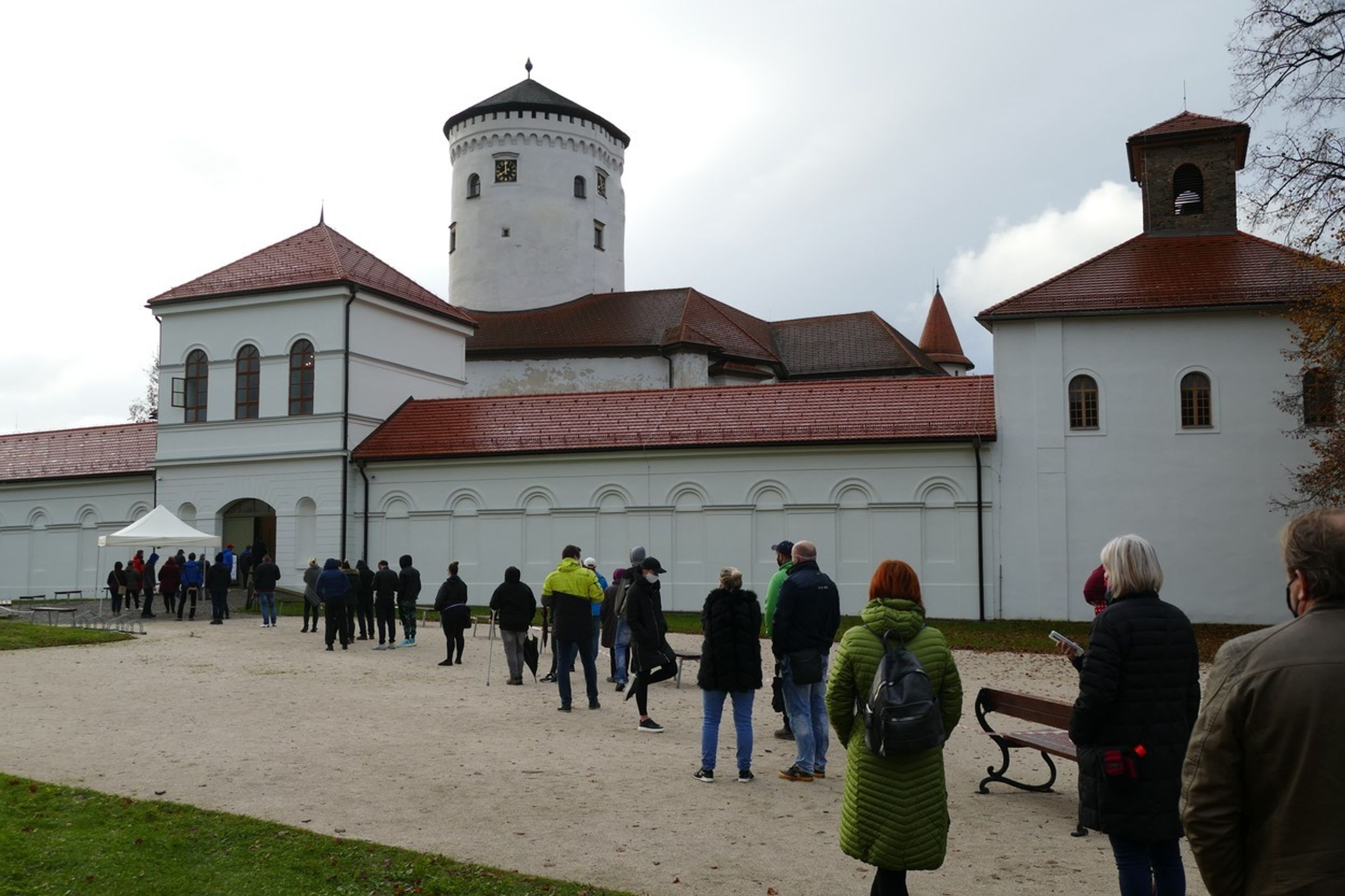 Na Slovensku začalo celoplošné testování - 5 - GALERIE: Na Slovensku odstartovalo celoplošné testování (1/5)