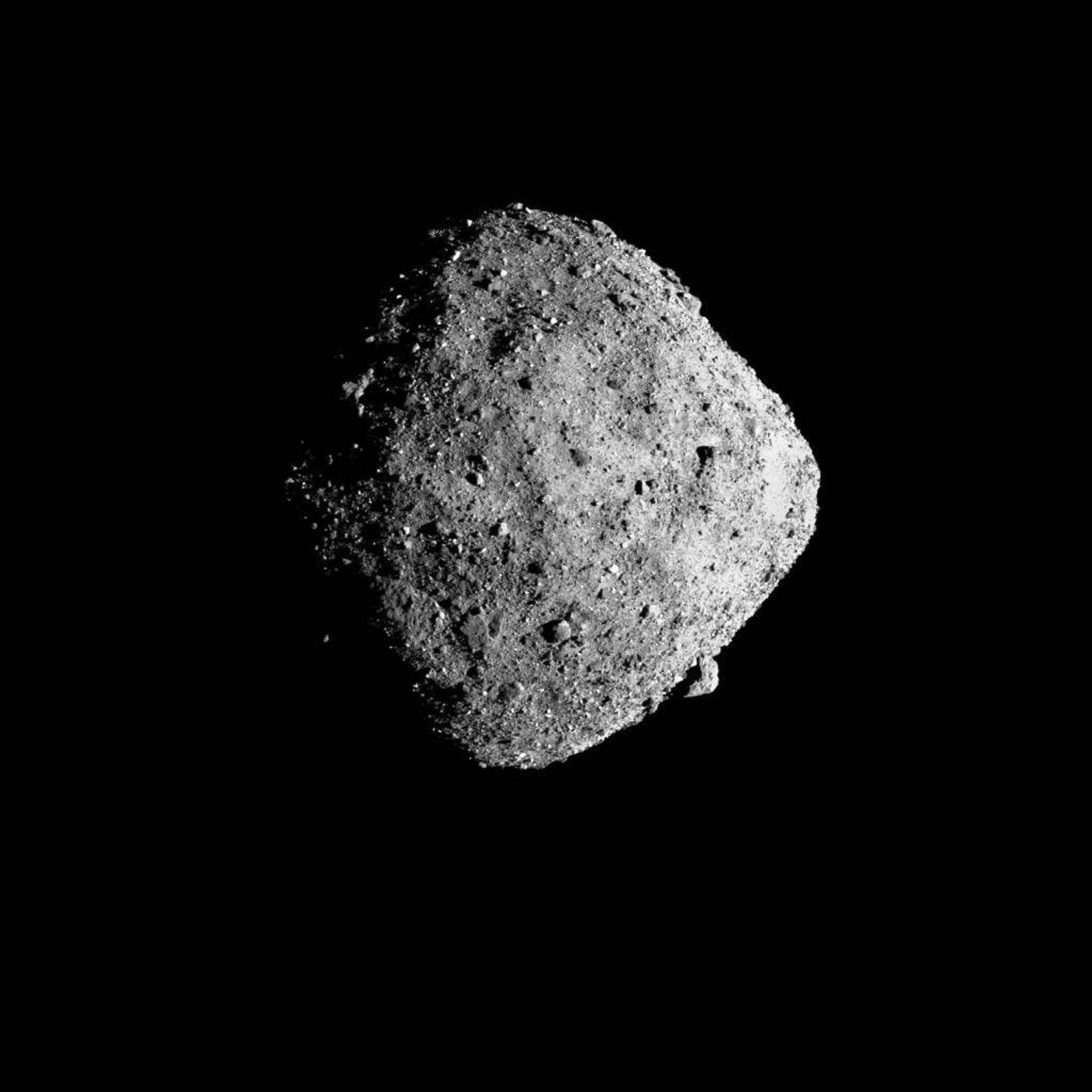 Asteroid Bennu - 4 - GALERIE: Unikátní snímky asteroidu Bennu (4/5)