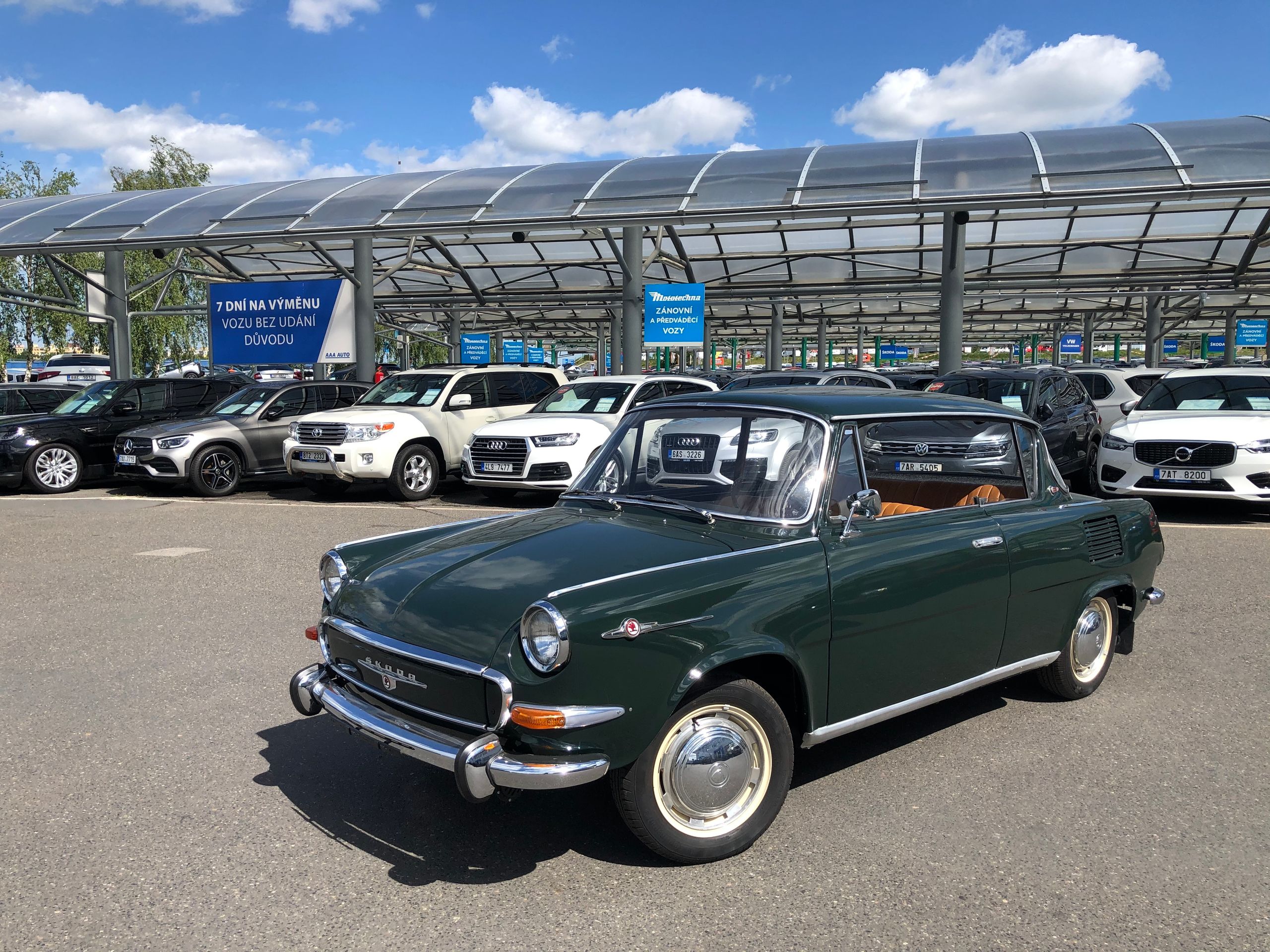 Škoda 1000 MBX z roku 1967 - 17 - Fotogalerie: Tahle stařičká embéčka mají dnes obrovskou hodnotu (8/35)