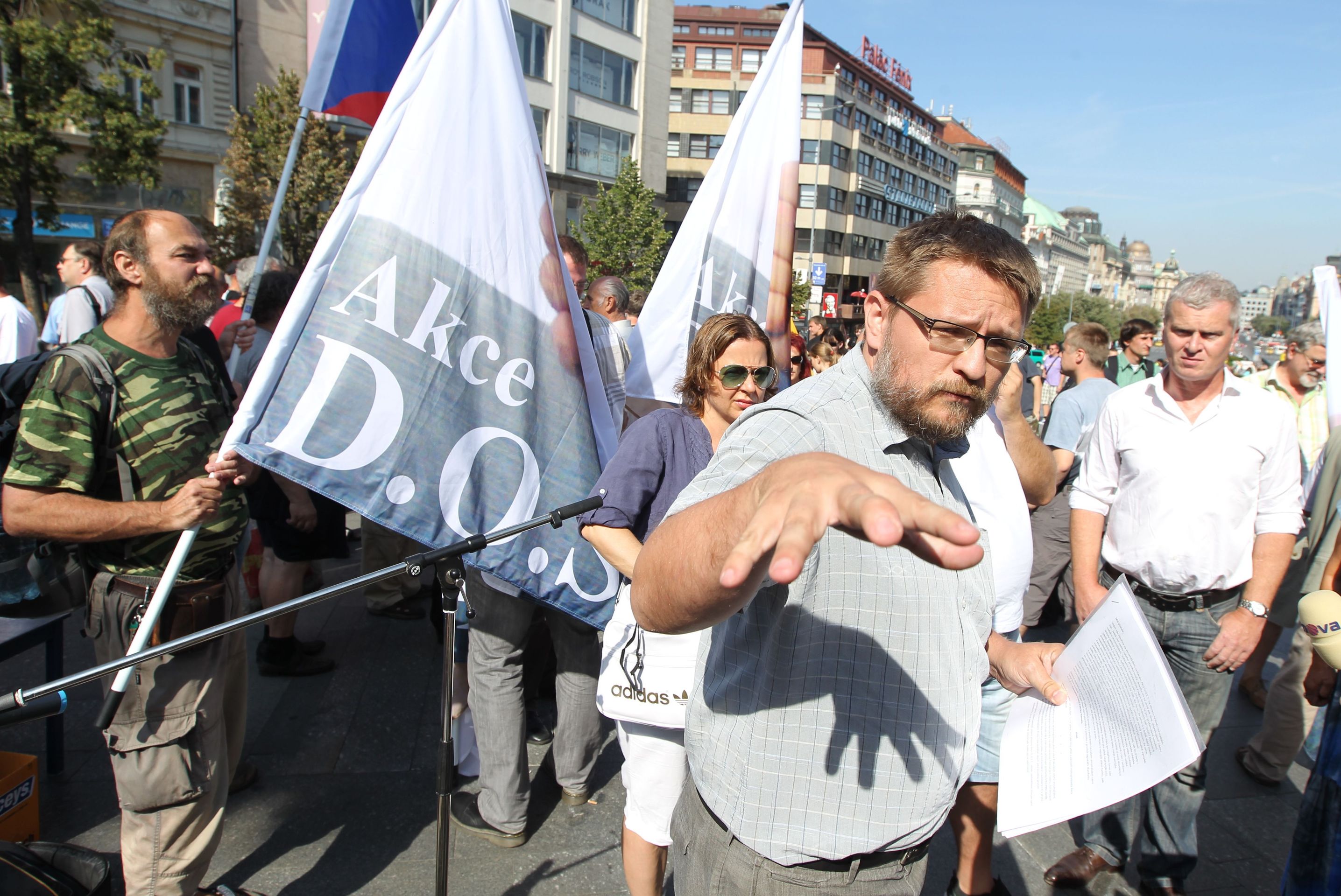 Akce D.O.S.T. - 7 - Akce D.O.S.T. demonstrovala proti pochodu homosexuálů (4/10)