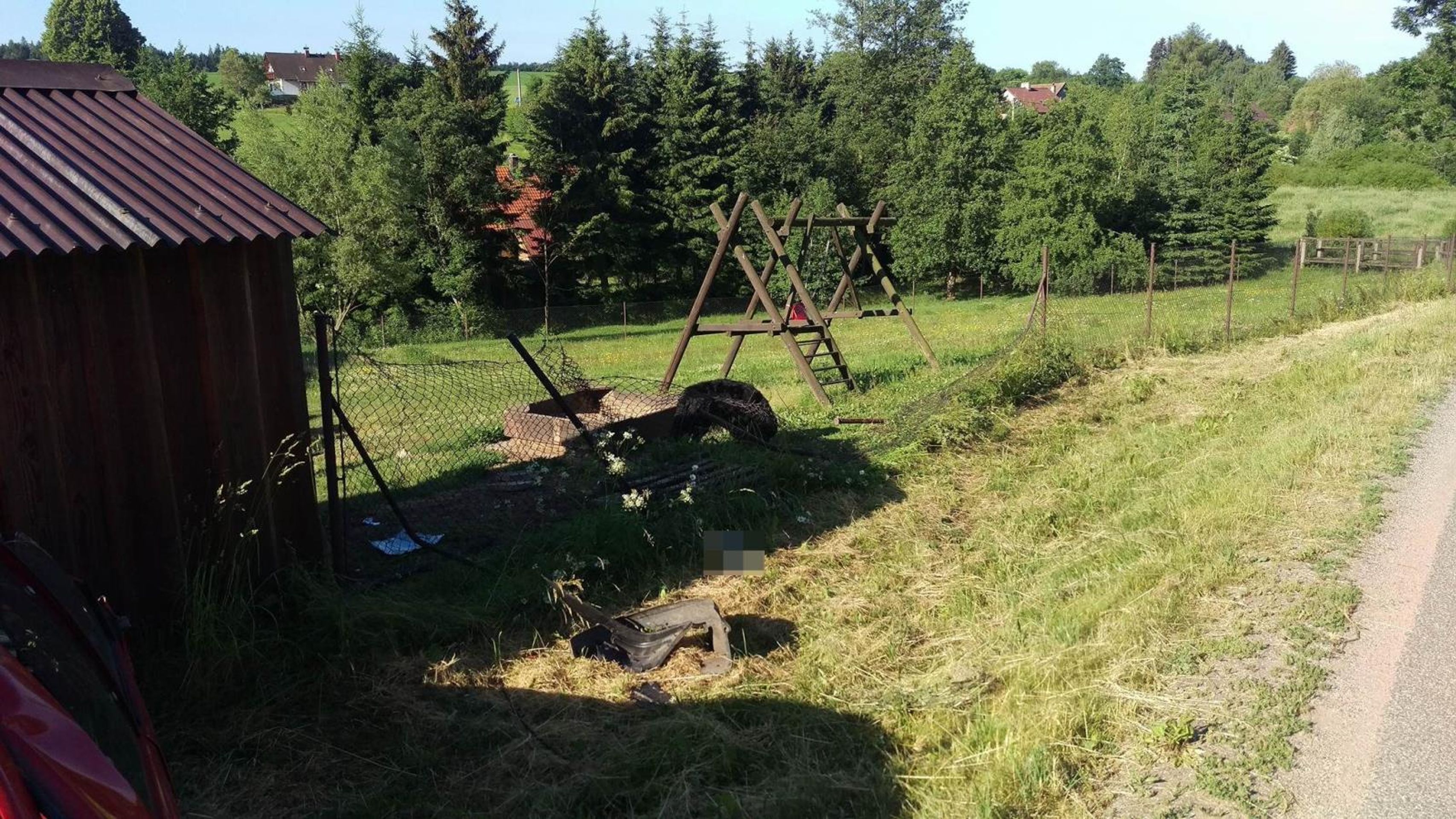 Dopravní nehoda pod vlivem alkoholu - 4 - GALERIE: Dopravní nehoda pod vlivem alkoholu (4/5)