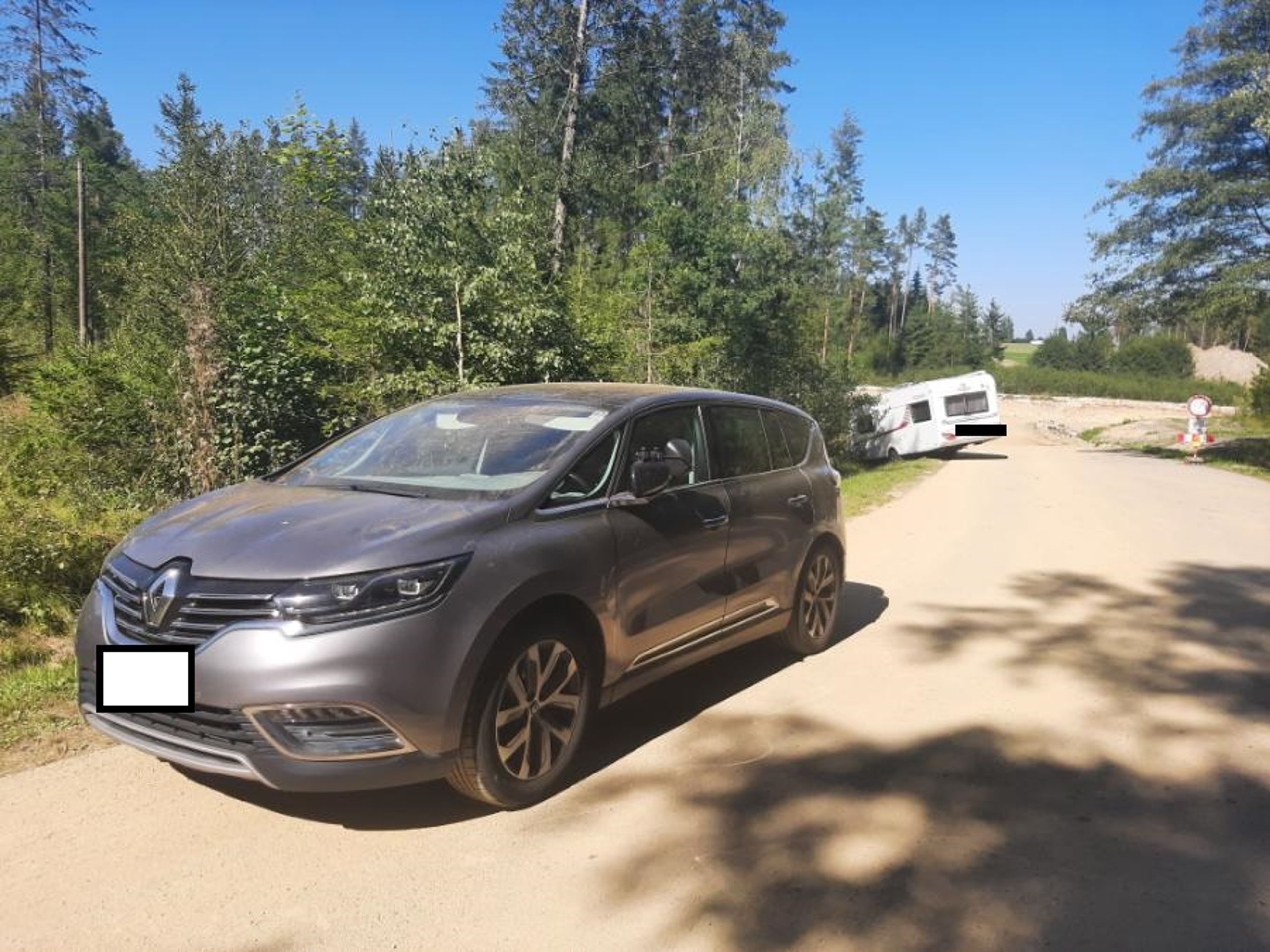 Řidiče přejel na rozestavěné D3 vlastní karavan - Tragická nehoda na Českokrumlovsku (3/3)