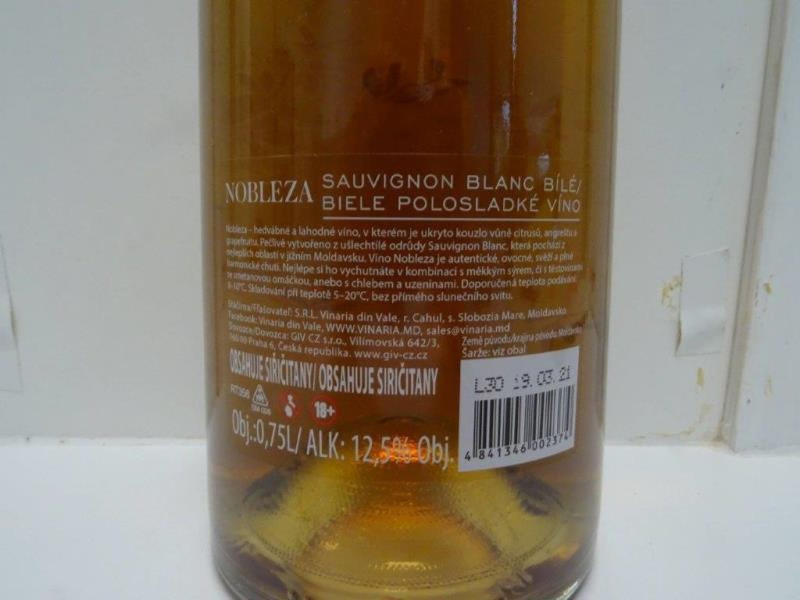 Nejakostní víno Sauvignon Blanc (1) - Nejakostní víno Sauvignon Blanc (3/4)
