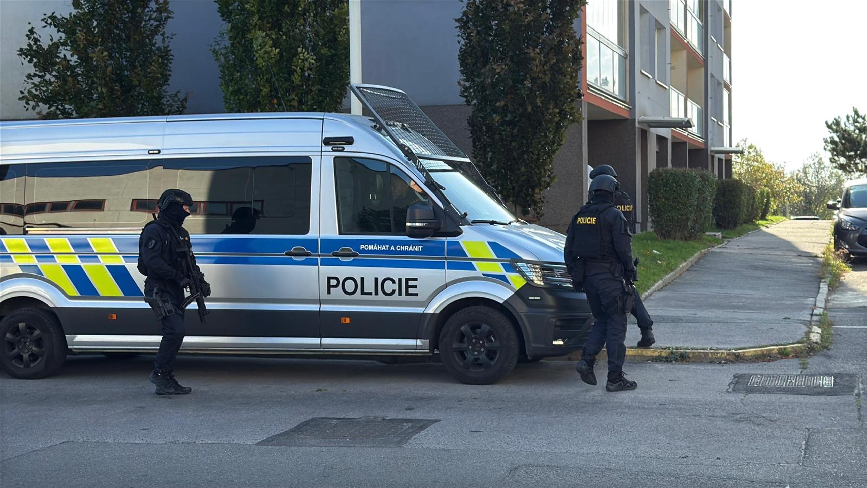 Policejní pátrání v Horních Počernicích (9) - Policejní pátrání v Horních Počernicích (4/10)