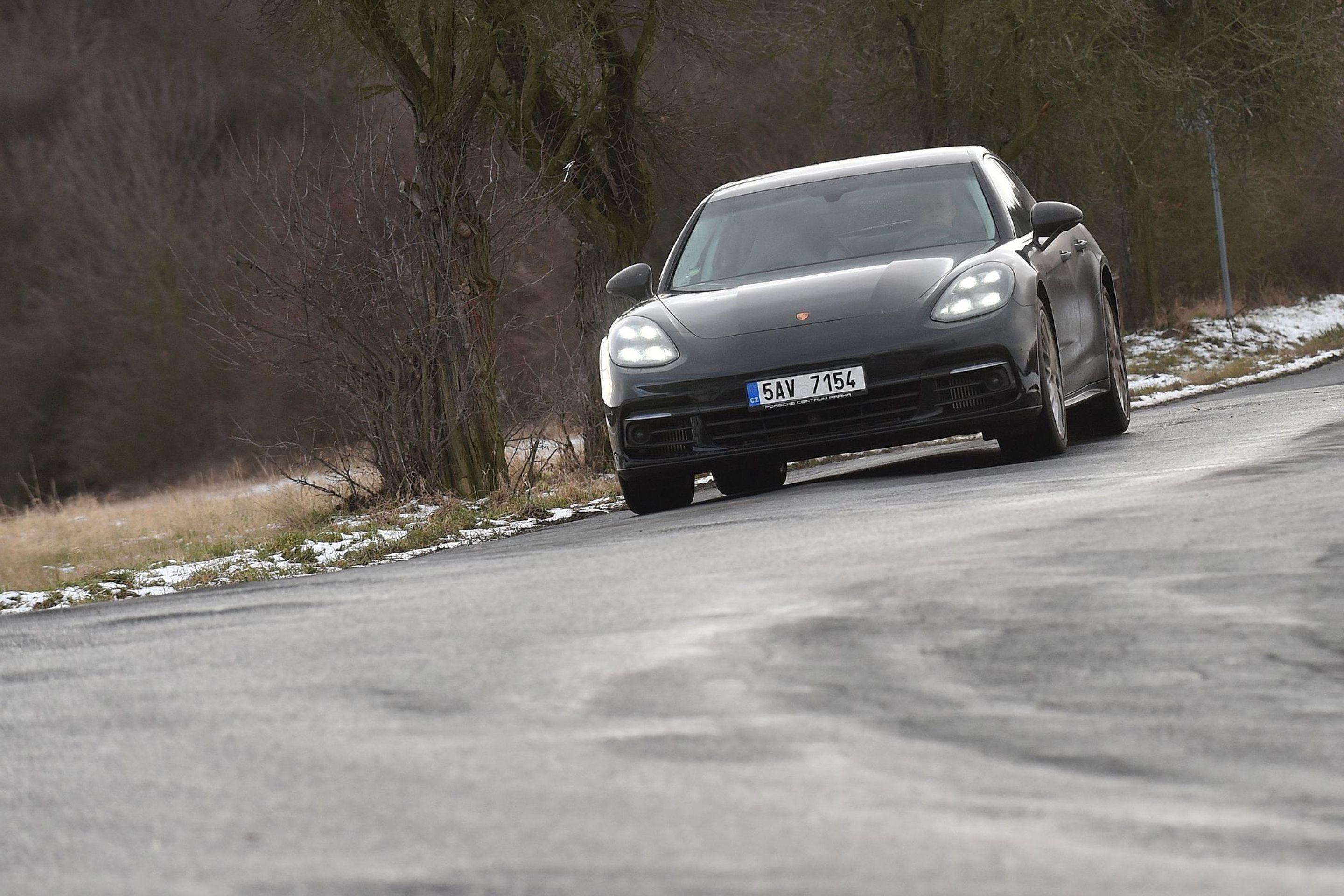 Porsche Panamera - 1 - GALERIE: Porsche Panamera (9/11)