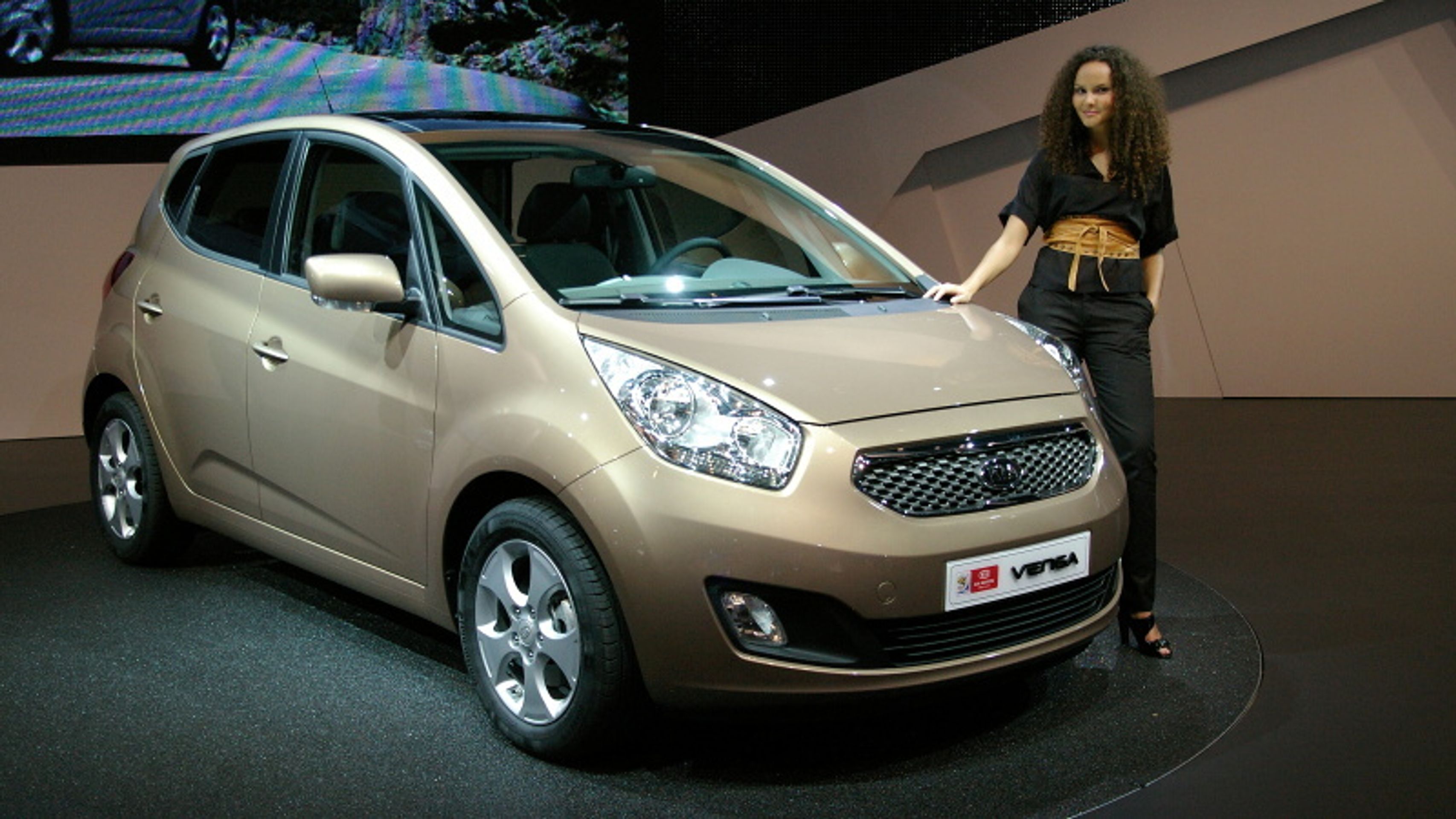 Kia Venga-1 - GALERIE Kia Venga (6/6)