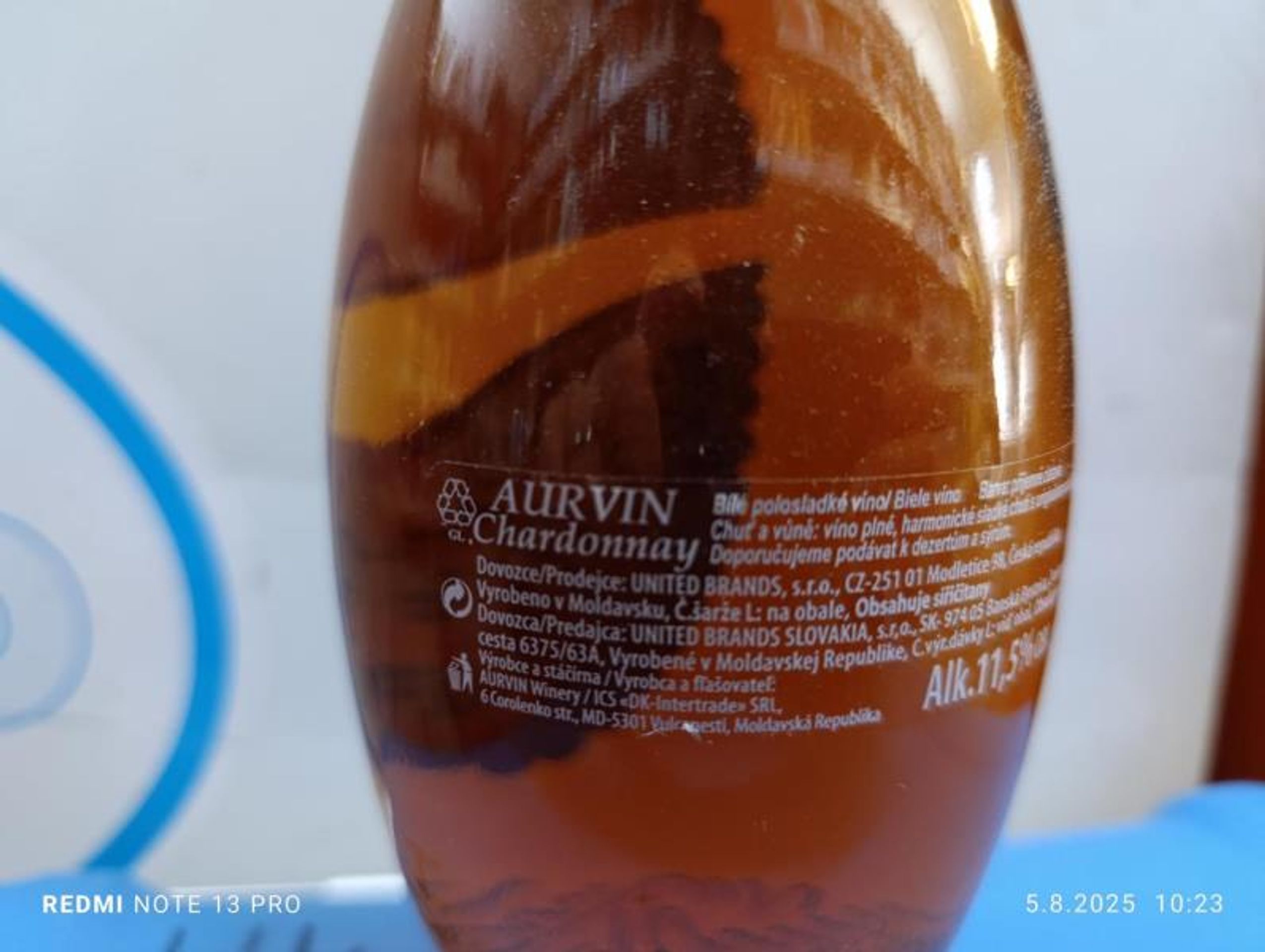 CHARDONNAY - bílé víno, polosladké (3) - Závadné potraviny (7/8)