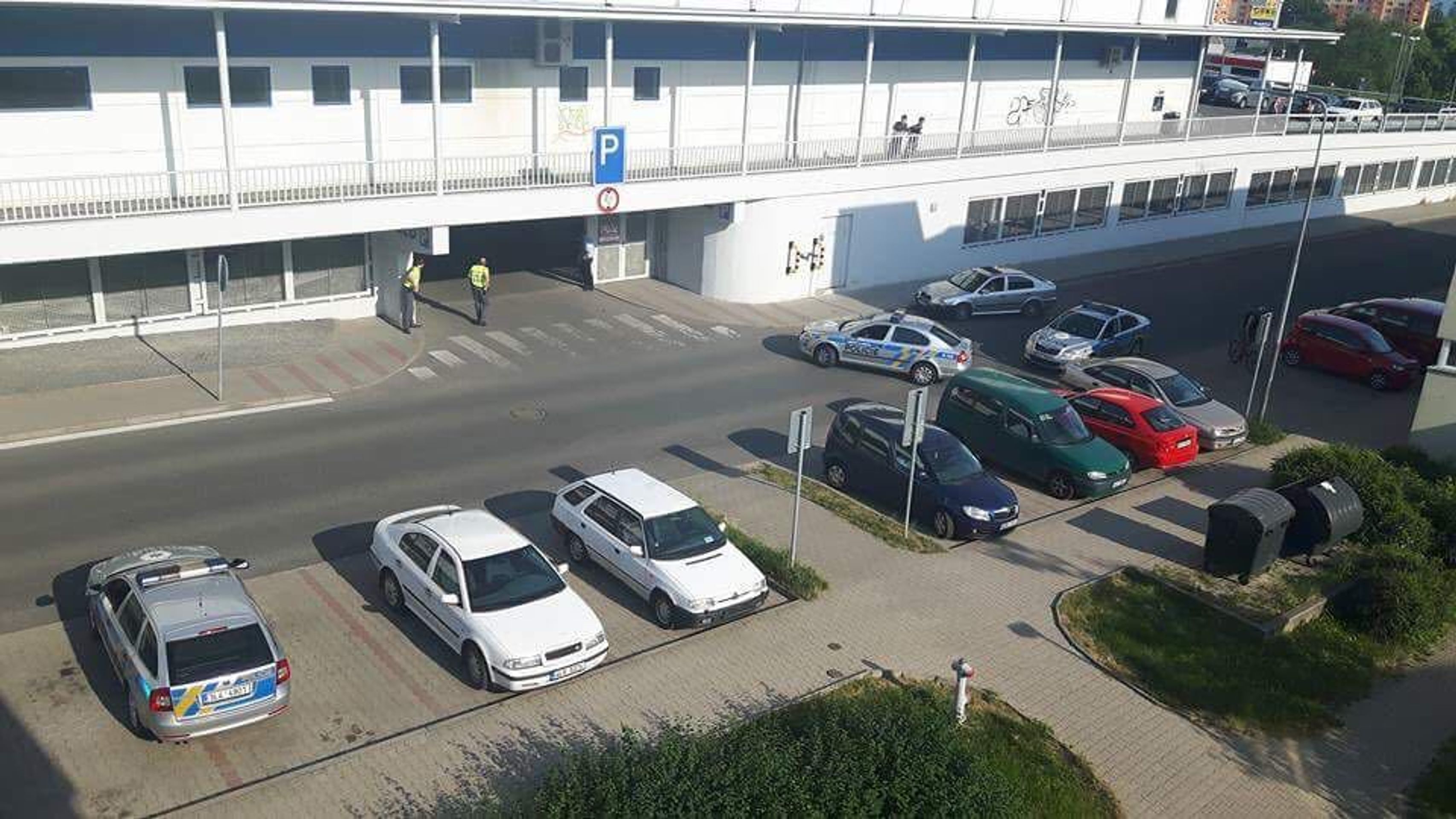 Incident v podzemních garážích v České Lípě - 3 - GALERIE: Střelba v České Lípě (4/5)