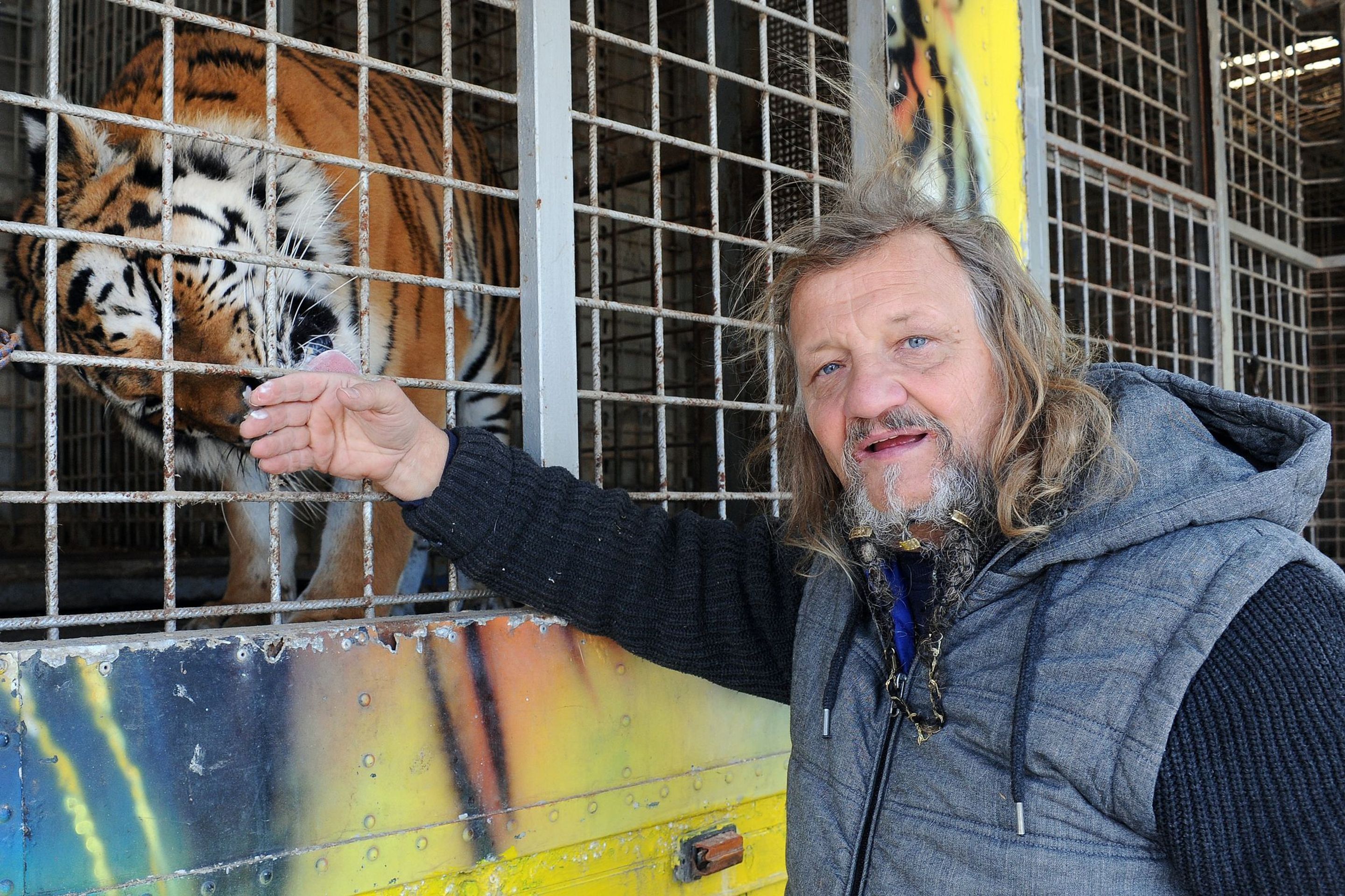 Cirkus Jo - Joo v zimě - 20 - GALERIE: Na zimovišti cirkusus Jo - Joo (19/23)