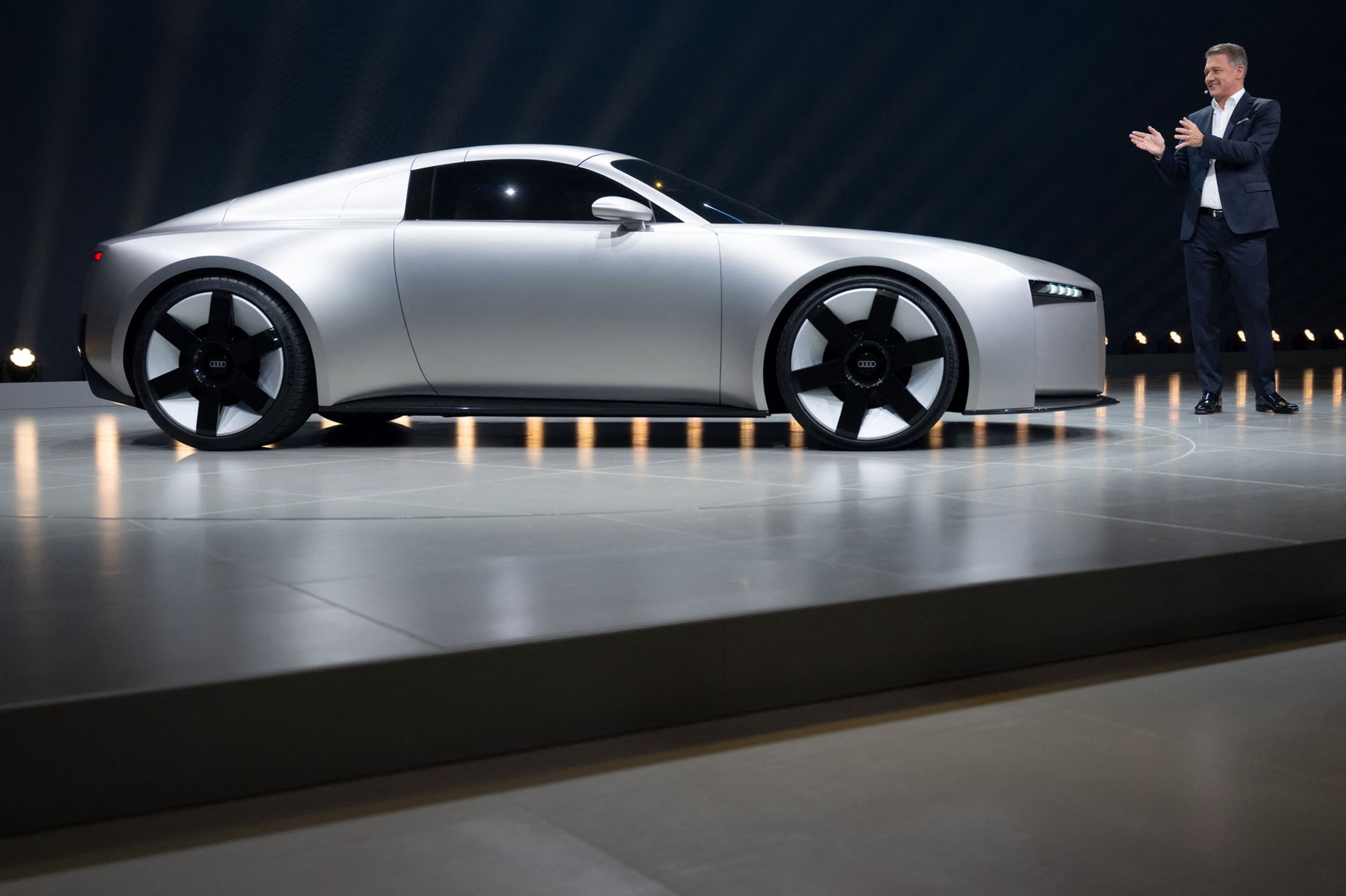 Automobilka Audi a její vize budoucnosti Concept C - Autosalon v Mnichově ukazuje budoucnost automobilového průmyslu (15/37)