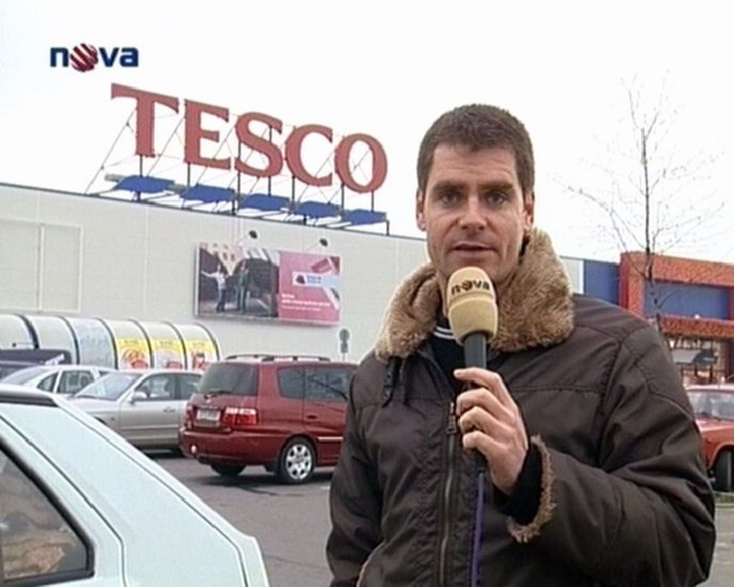 Záběry TV Nova. - Hypermarkety už nesmějí brát stravenky (2/3)