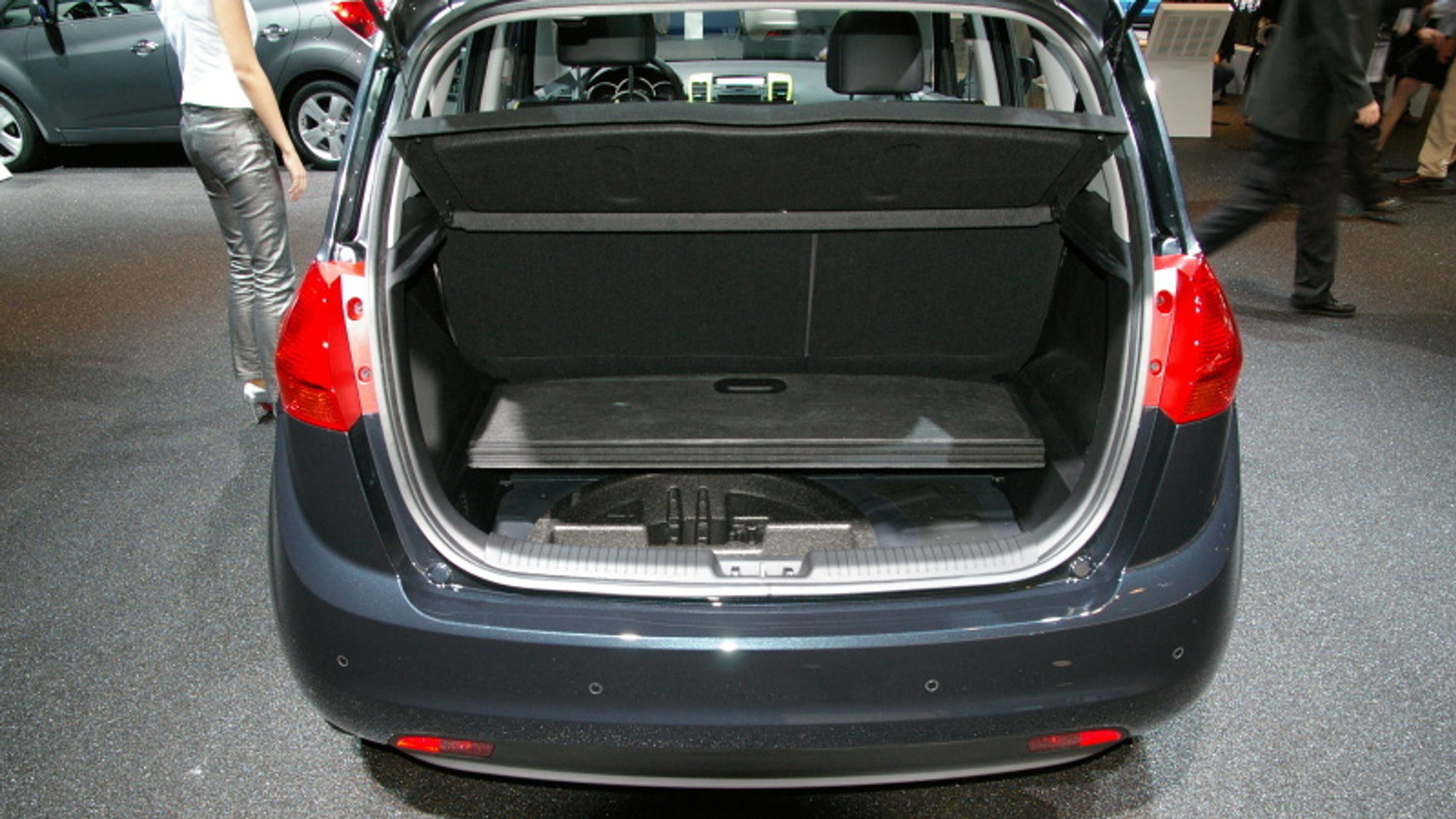 Kia Venga-4 - GALERIE Kia Venga (3/6)
