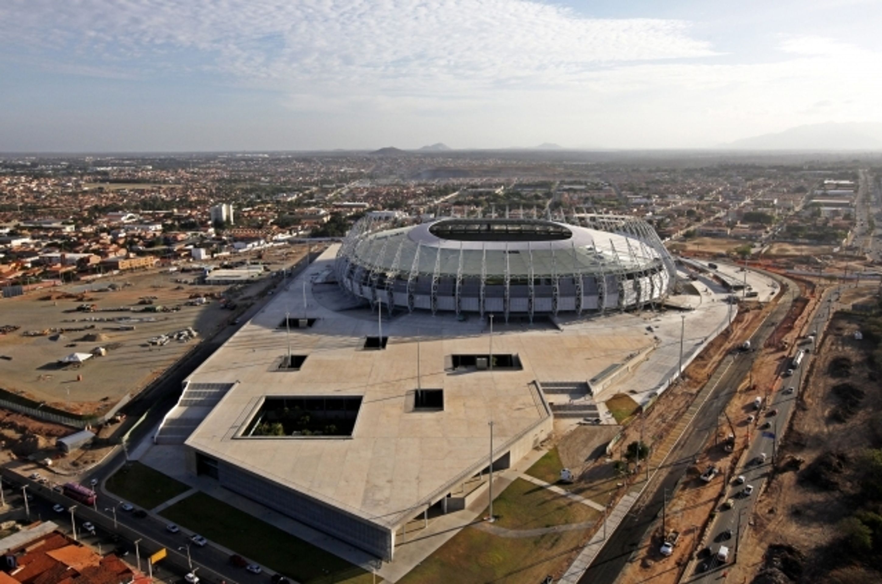 Estadio Castelao, Fortaleza, kapacita 64 846 diváků, domovský stánek druholigových klubů Ceara Sporting Club a Fortaleza - GALERIE: Stadiony pro fotbalové MS 2014 (11/21)