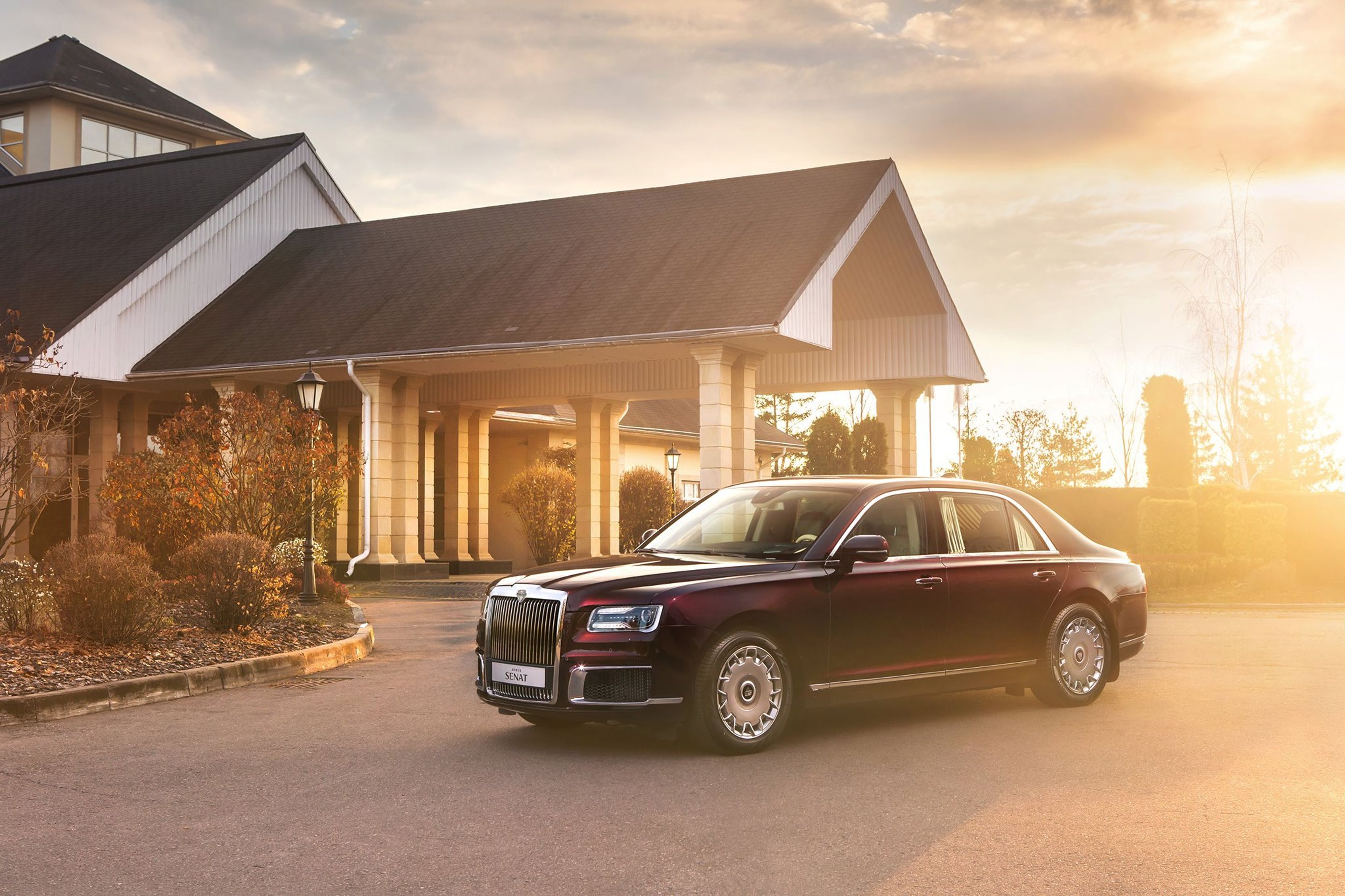 Ruský luxus - limuzína a sedan Aurus - 44 - Fotogalerie: Luxusní ruská monstra Aurus (23/27)