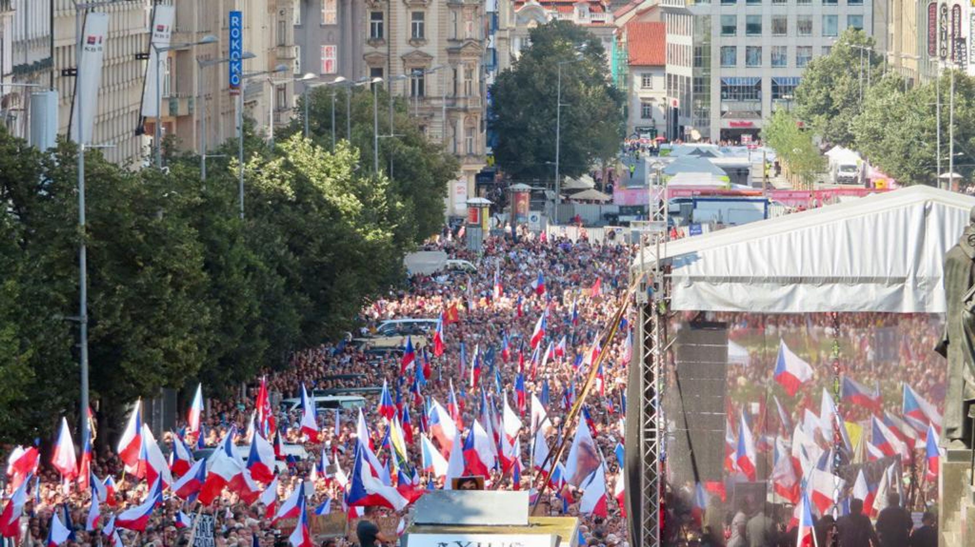 Demonstrace v Praze - Demonstrace proti vládě Petra Fialy (6/6)