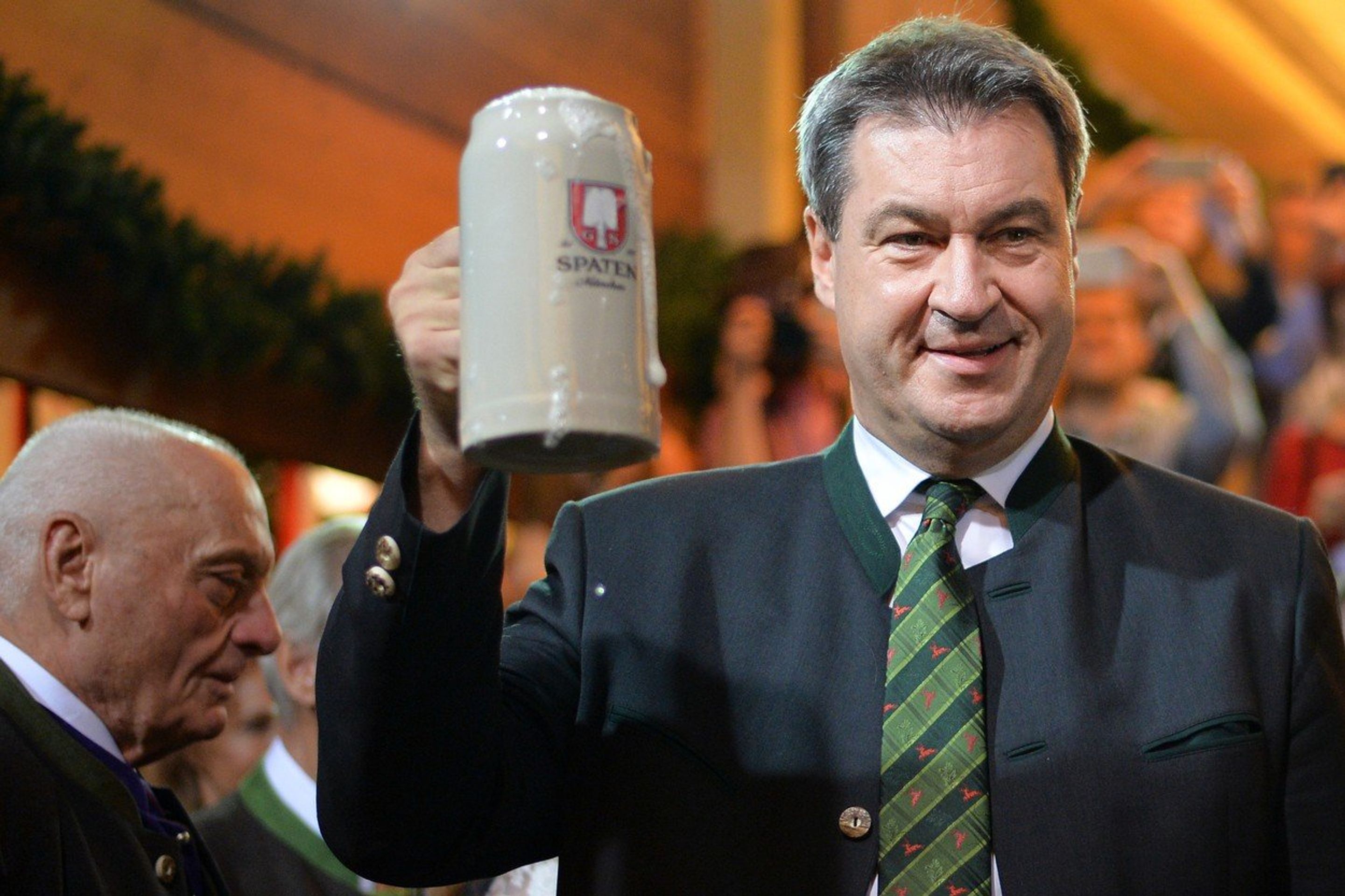 V Německu dnes začal nejoblíbenější svátek všech pivařů! Oktoberfest! - GALERIE: V Německu začíná svátek všech pivařů! Oktoberfest! (3/7)