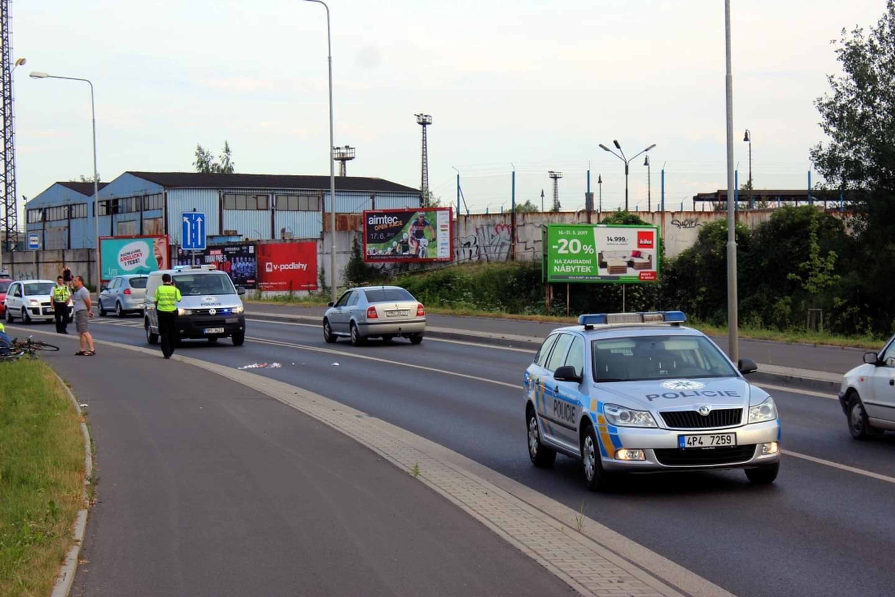 Smrtelná nehoda cyklistky v Plzni - 3 - GALERIE: Smrtelná nehoda cyklistky v Plzni (3/6)