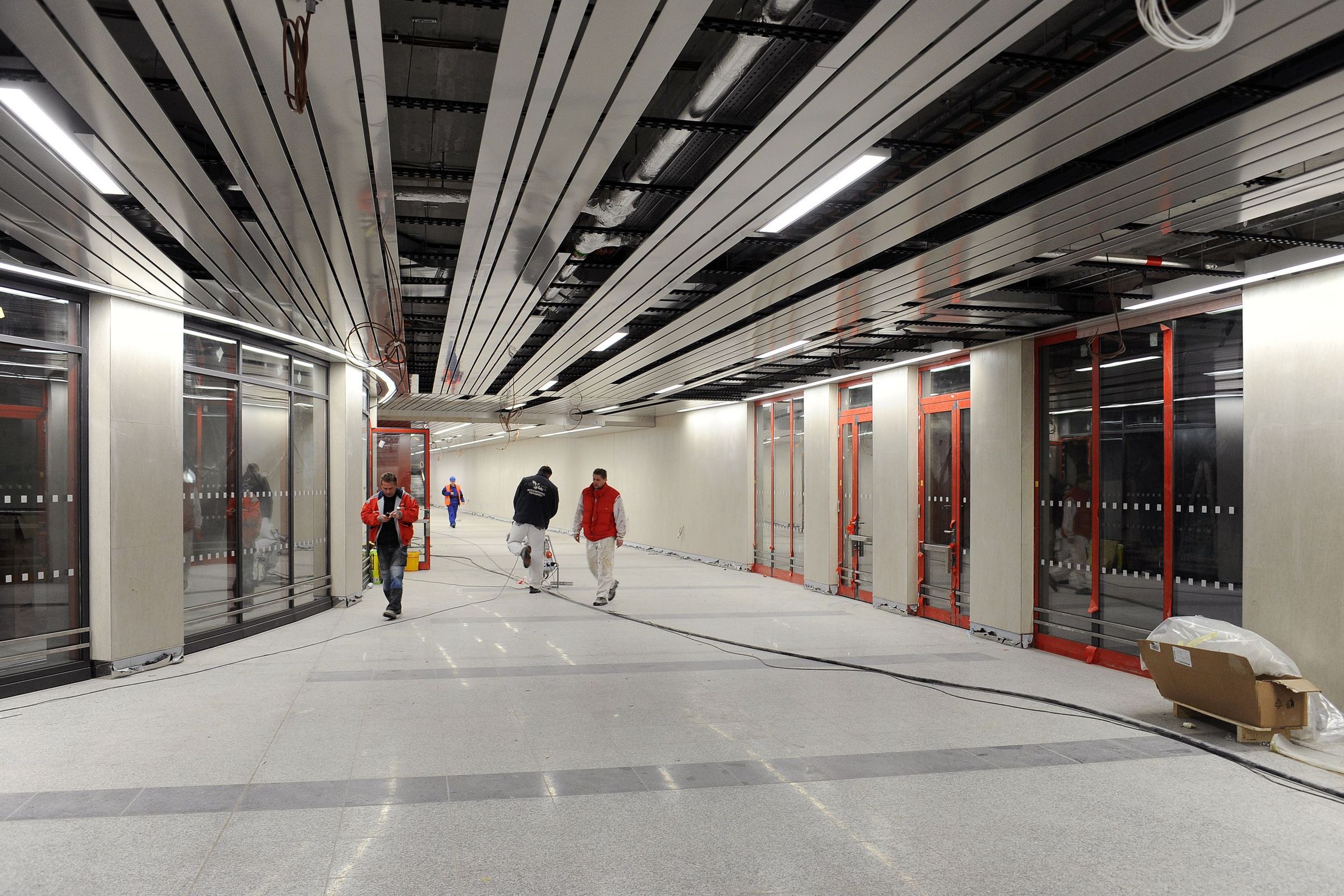 Stanice metra A Nádraží Veleslavín - 12 - GALERIE: Stanice metra A Nádraží Veleslavín (12/13)