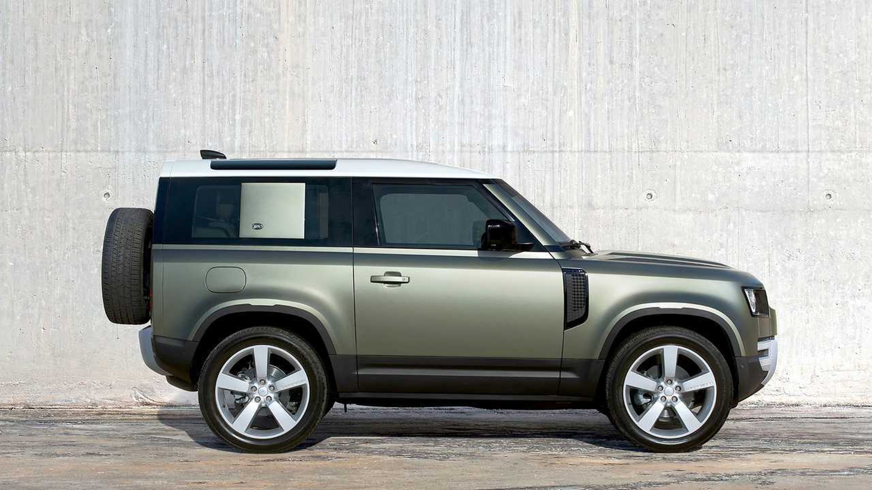 Nový Land Rover Defender - 31 - Fotogalerie: Nový Land Rover Defender (4/22)