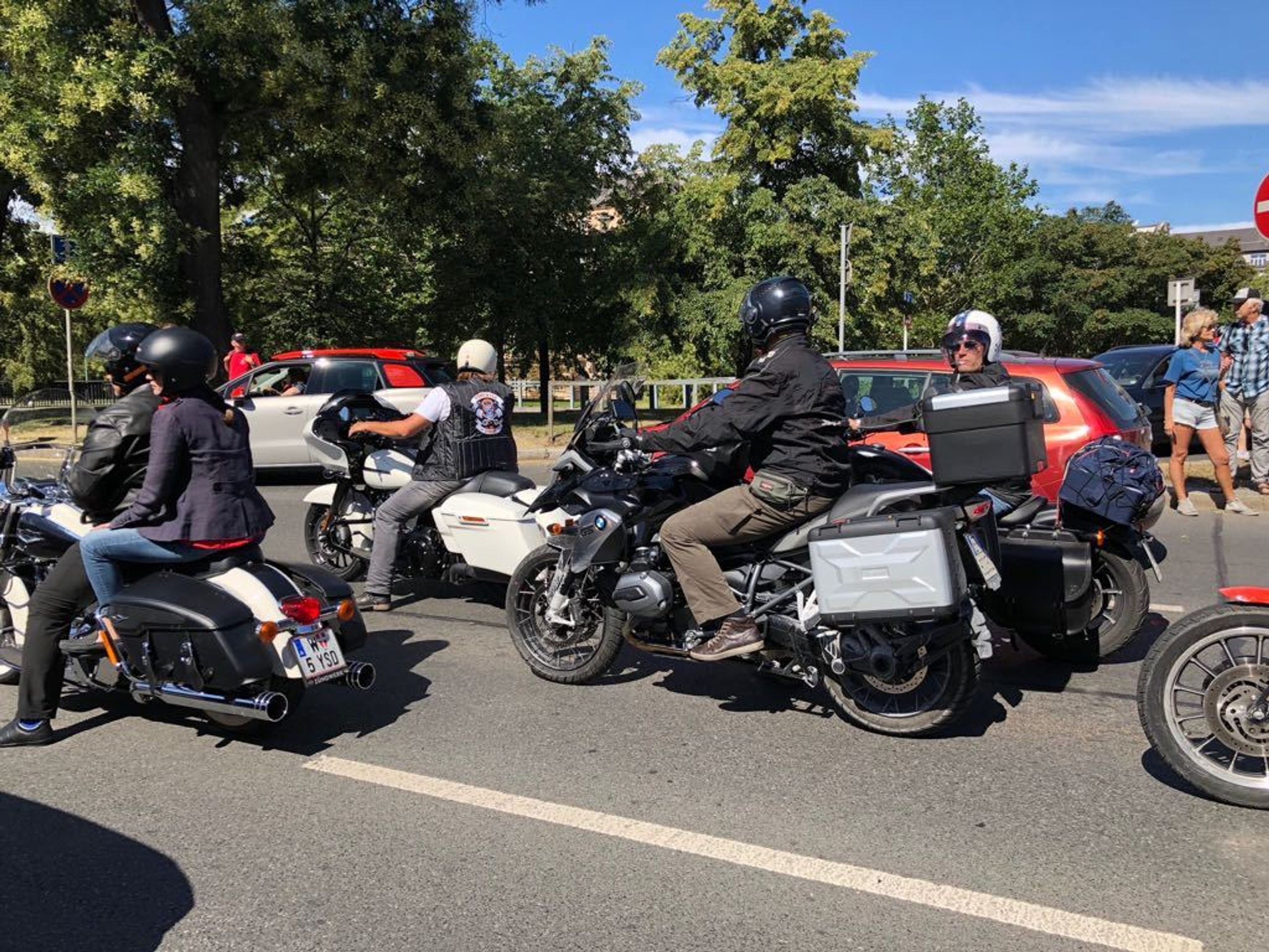 Spanilá jízda Harley Davidson v Praze 2018 - 1 - GALERIE: Spanilá jízda Harley Davidson 2018 v Praze (9/9)