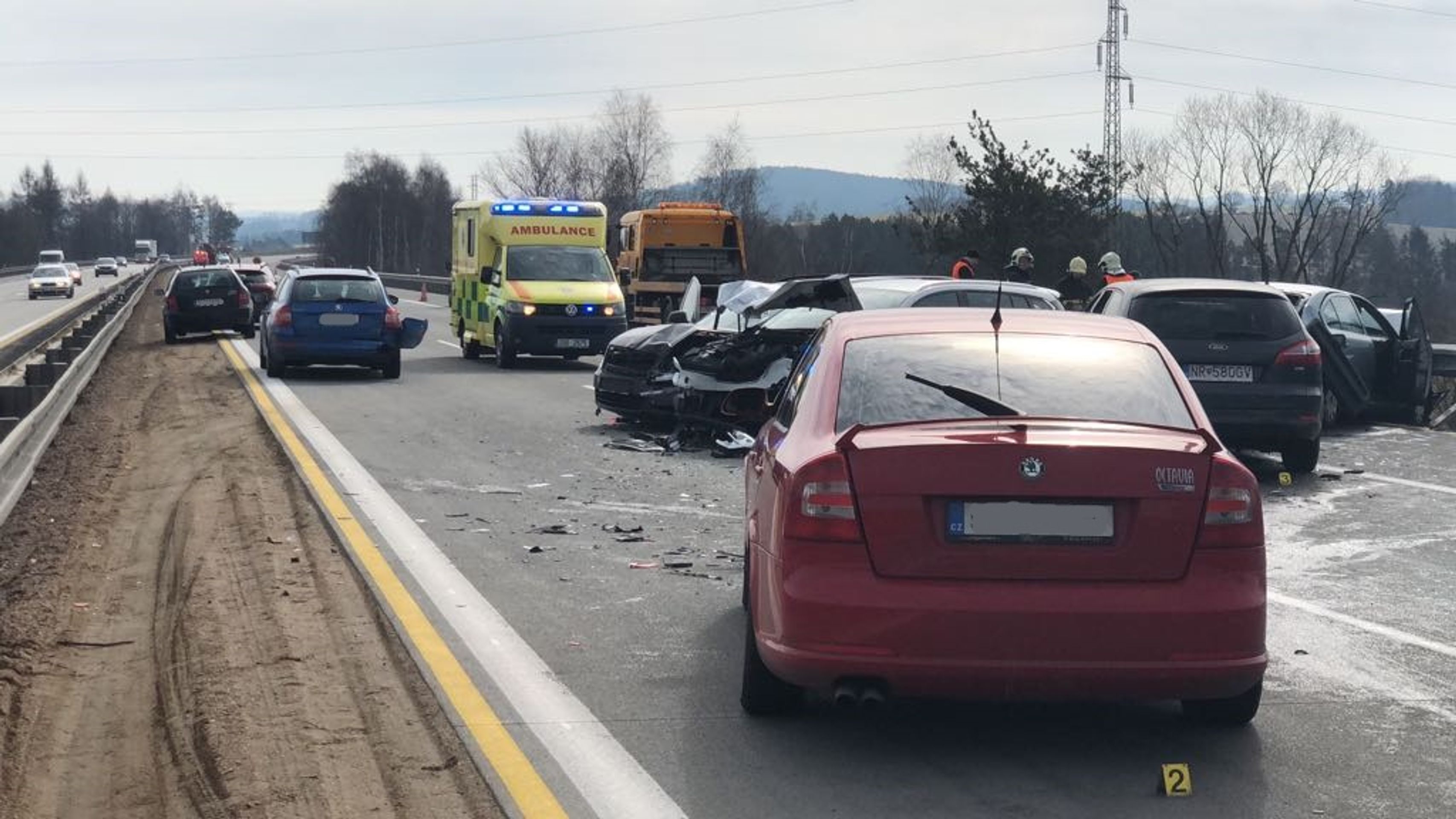 Hromadná nehoda na D1 - GALERIE: Hromadná nehoda na D1 (4/7)