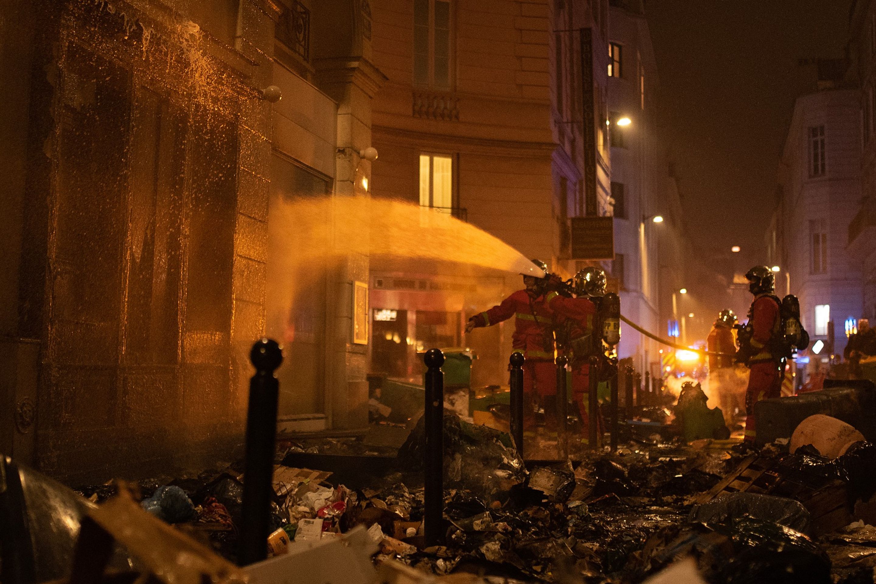 Demonstrace ve Francii (4) - Protesty proti důchodové reformě ve Francii (5/15)