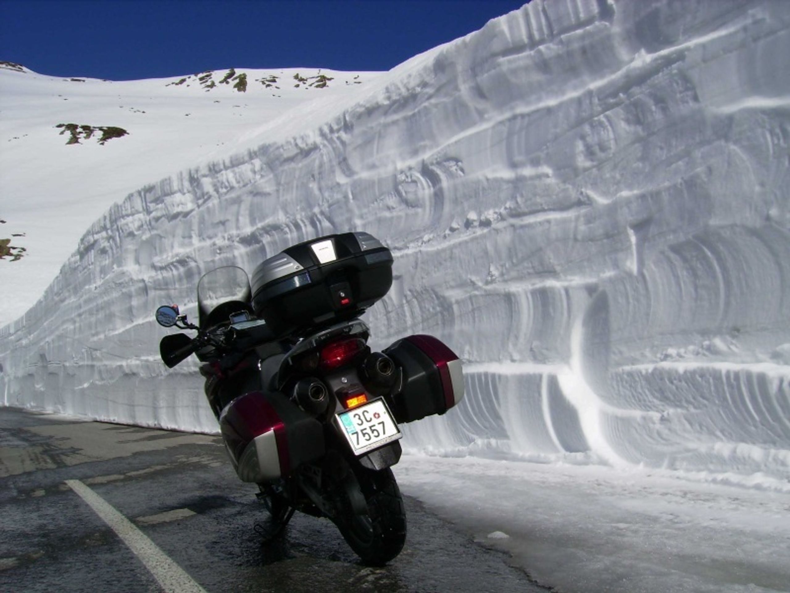 A pak že je globální oteplení - GALERIE Moto Alpy I (9/10)