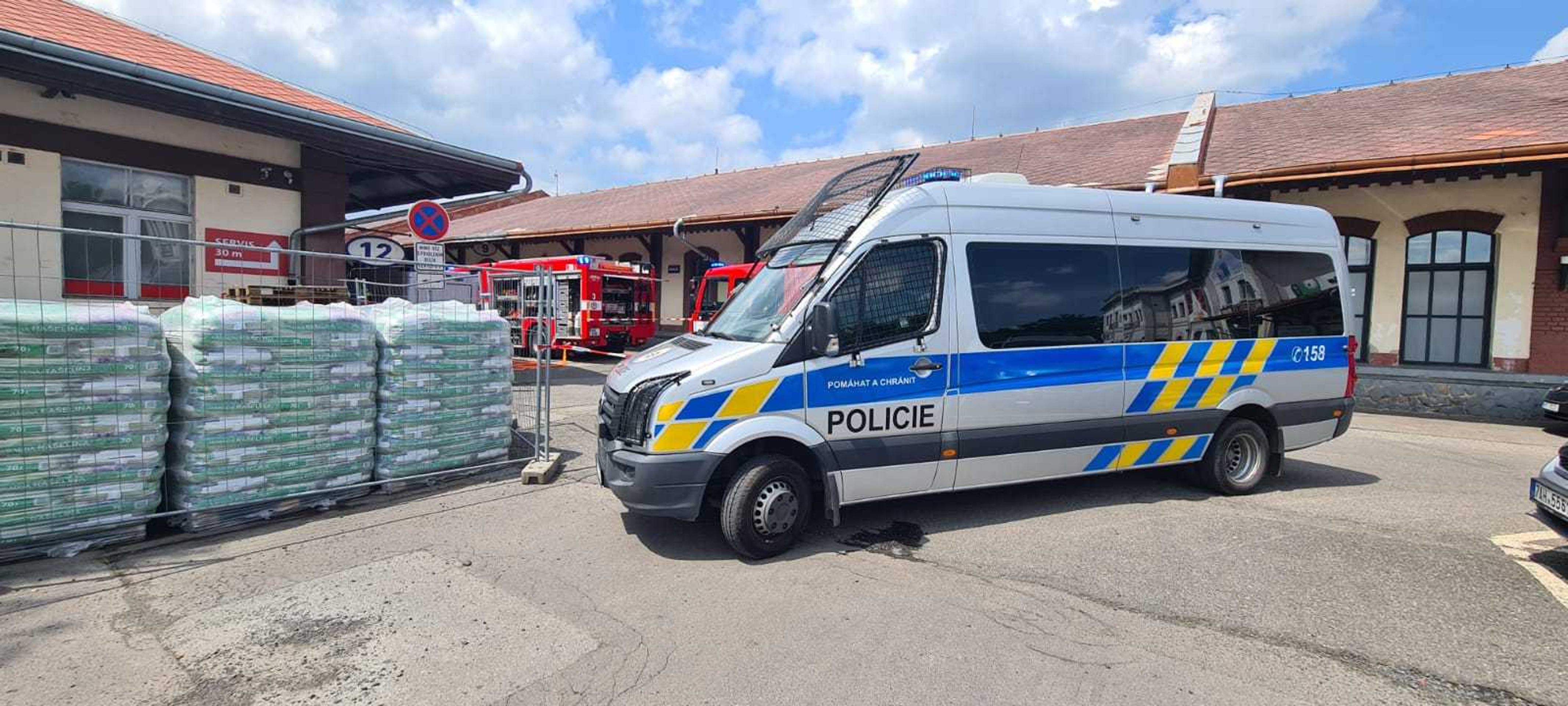 Policejní zásah v Holešovické tržnici - 3 - GALERIE: Střelba v centru Prahy (5/9)