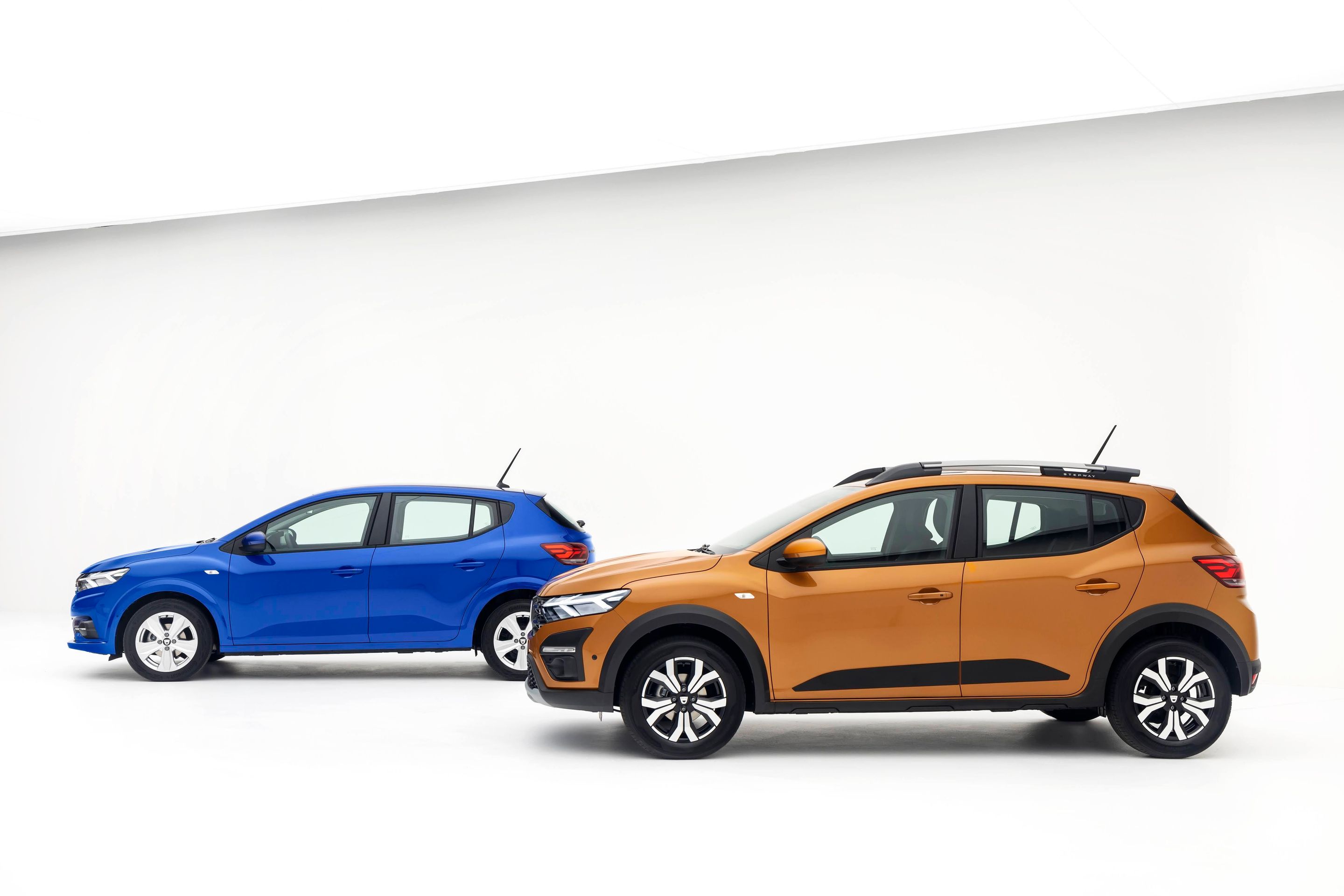 Nová generace modelů Dacia Logan, Sandero a Sandero Stepway - 37 - Fotogalerie: Dacia ukázala novou generaci tří stěžejních modelů (11/23)