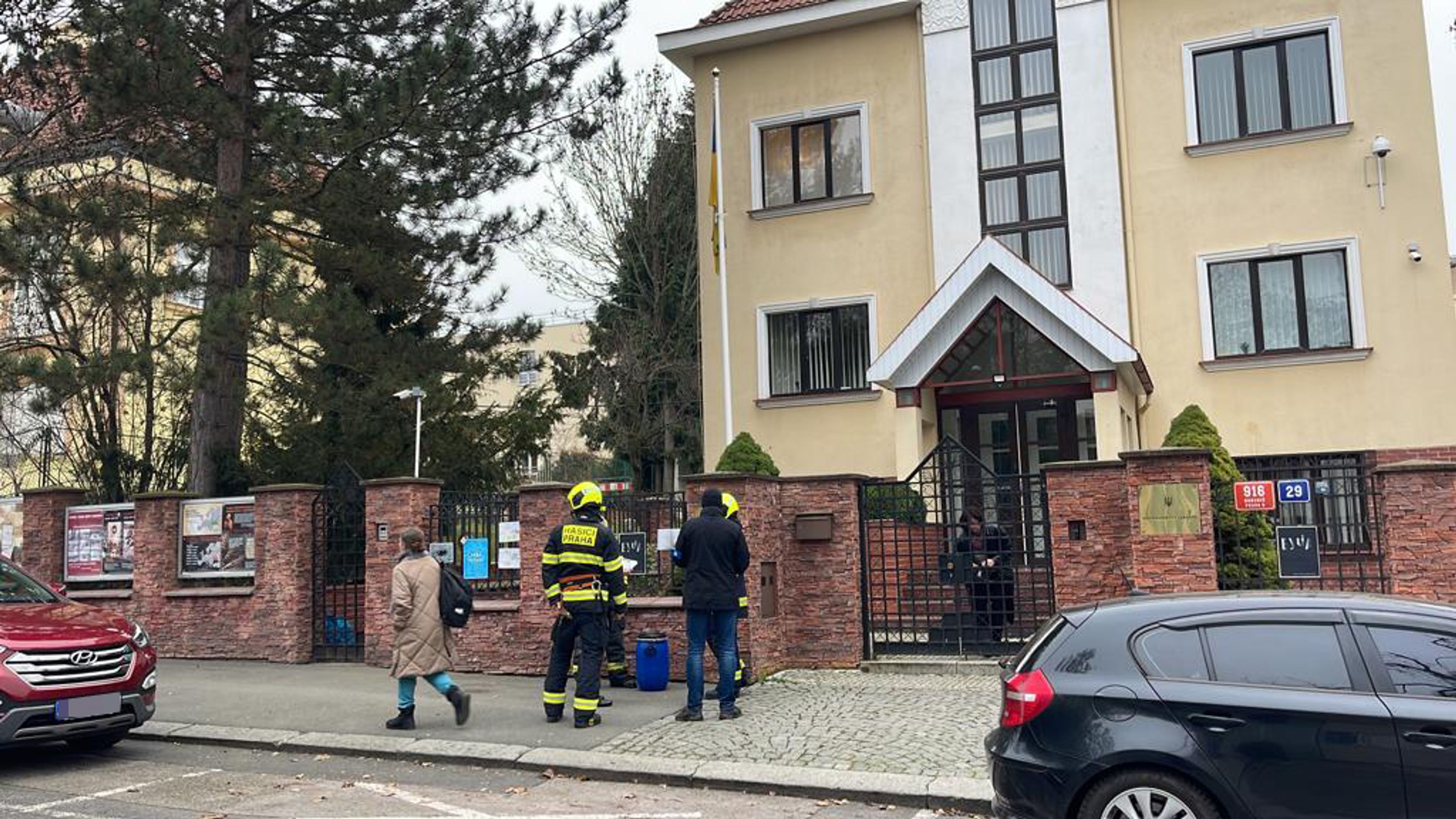Evakuace ukrajinské ambasády - Evakuace ukrajinské ambasády (4/5)