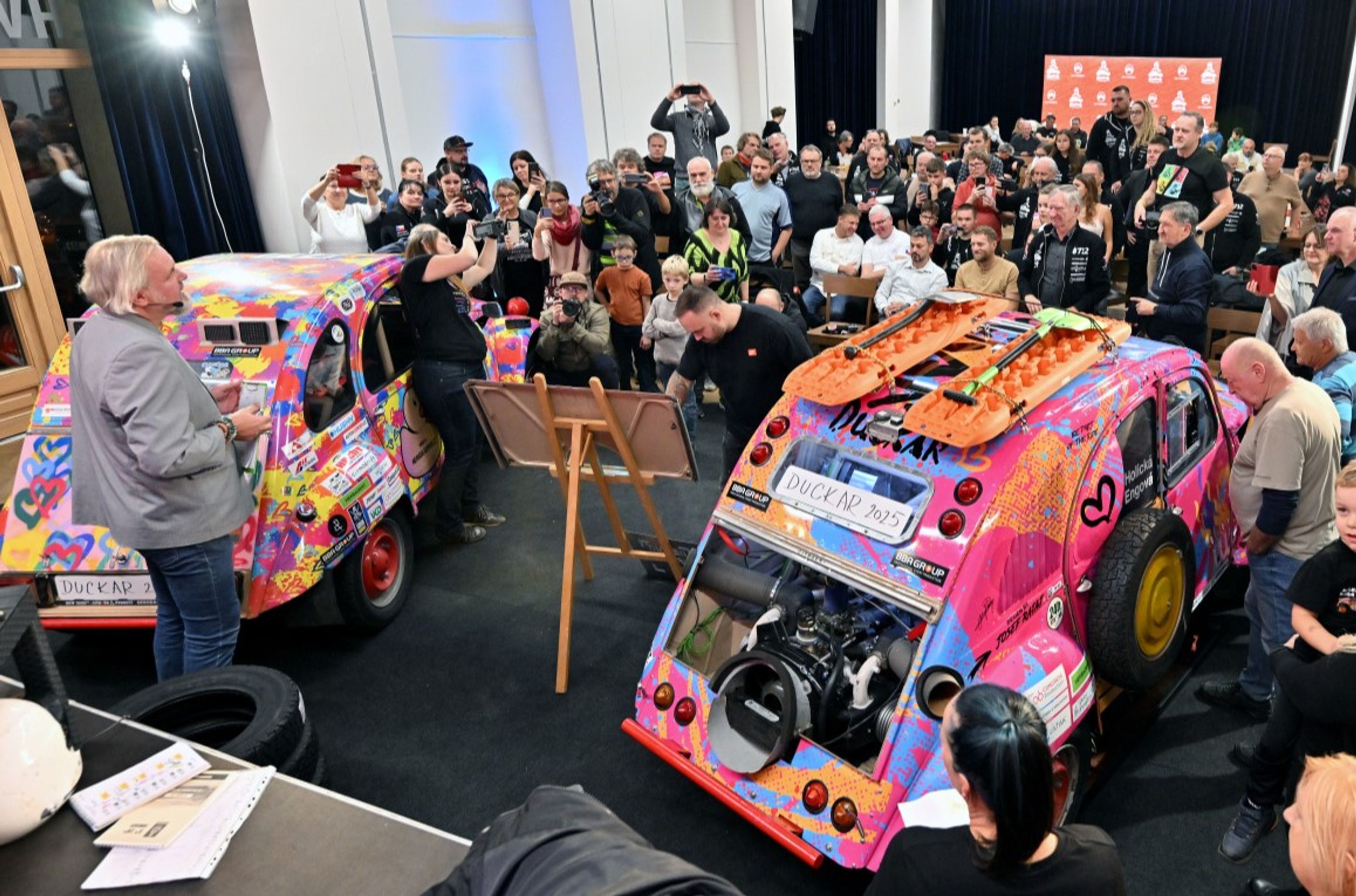 Dvoumotorová "kachna" Citroën 2CV pro rally Dakar - Unikátní Citroën 2CV opět míří na Dakar (4/10)