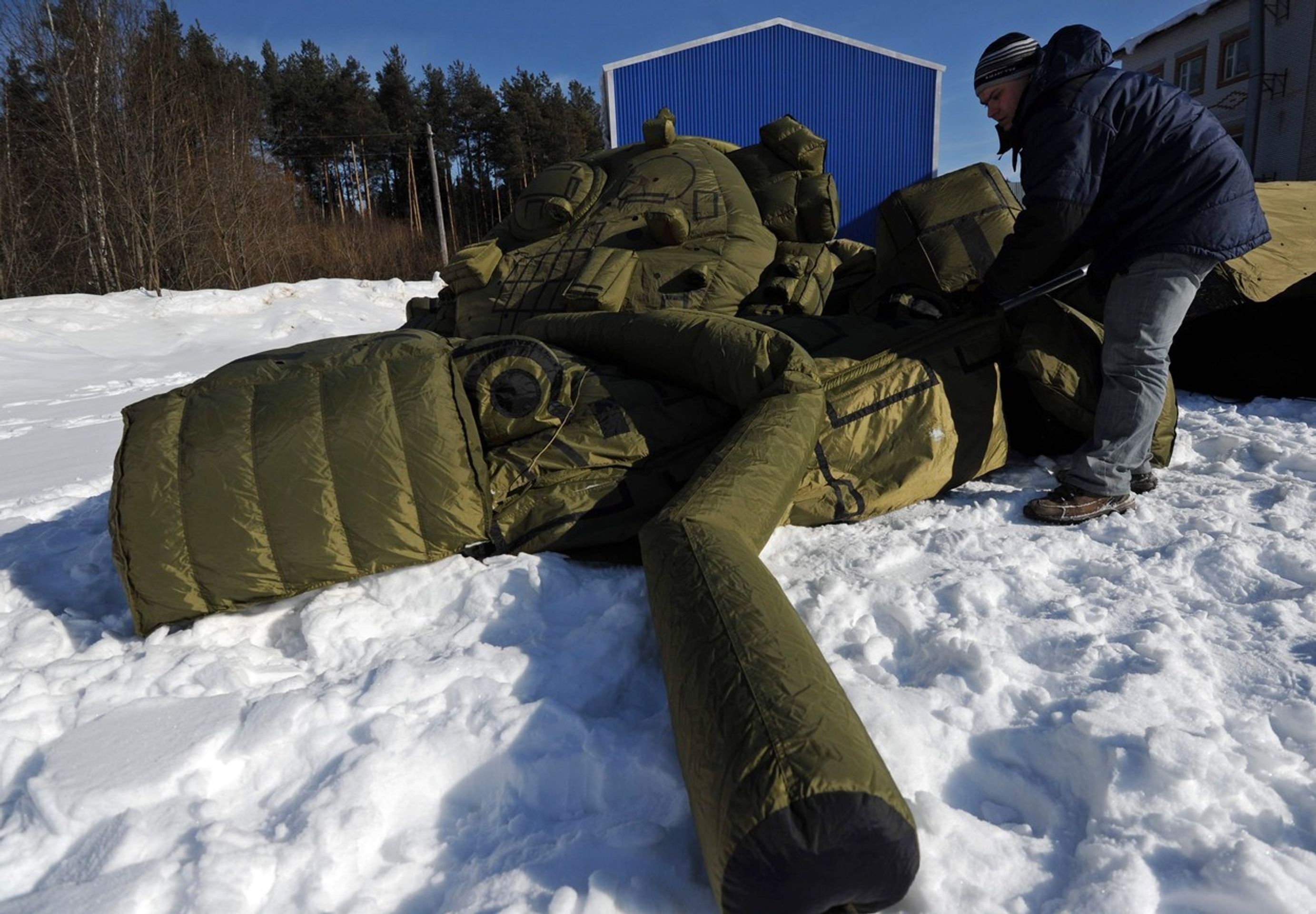 Ruská nafukovací armáda - 2 - GALERIE: Ruská nafukovací armáda (5/6)