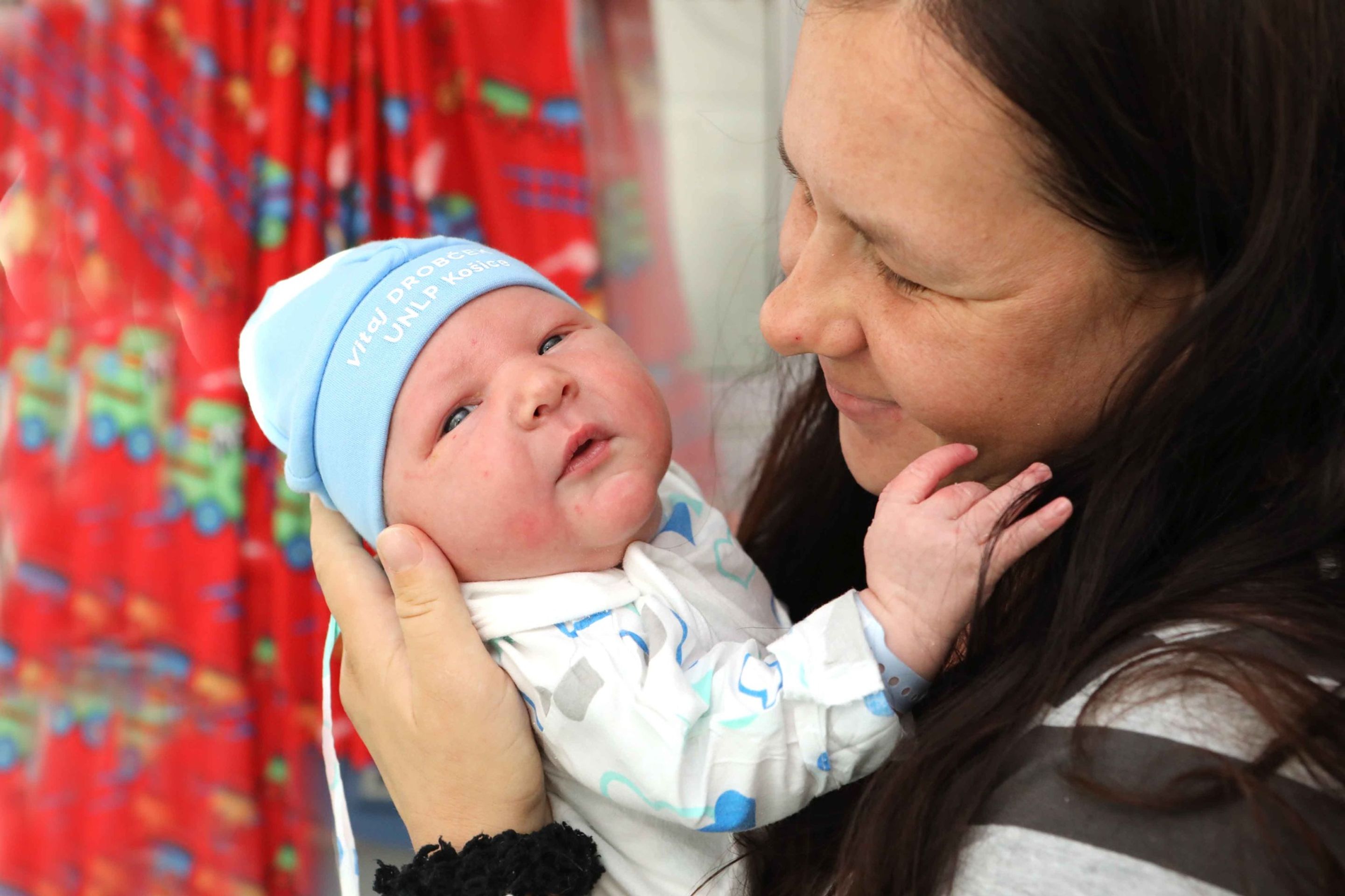 Chlapeček při porodu vážil přes 5 kg (8) - Chlapeček při porodu vážil přes 5 kg (8/8)