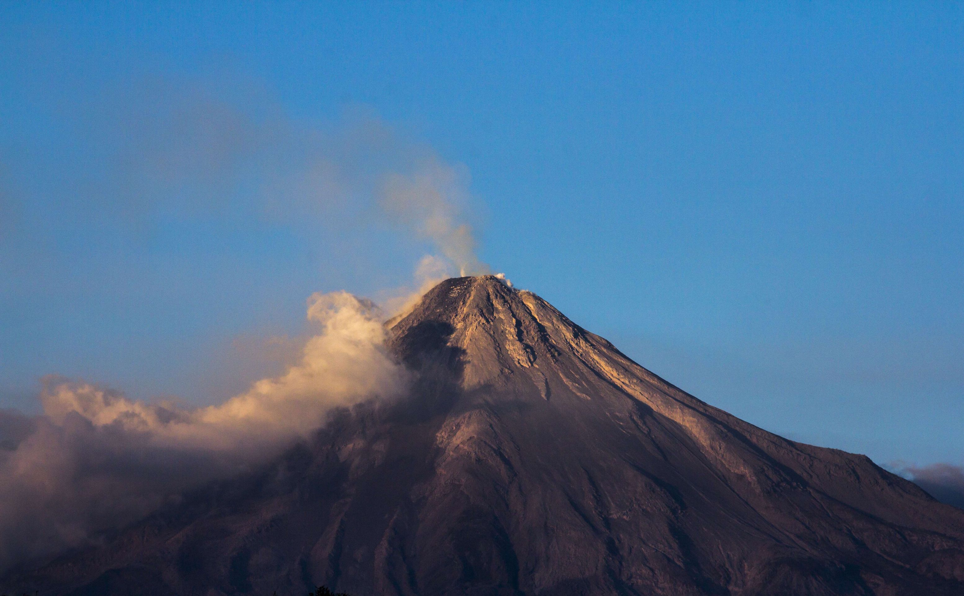 Sopka Colima - 3 - Fotogalerie: Výbuch Sopky Colima (3/7)