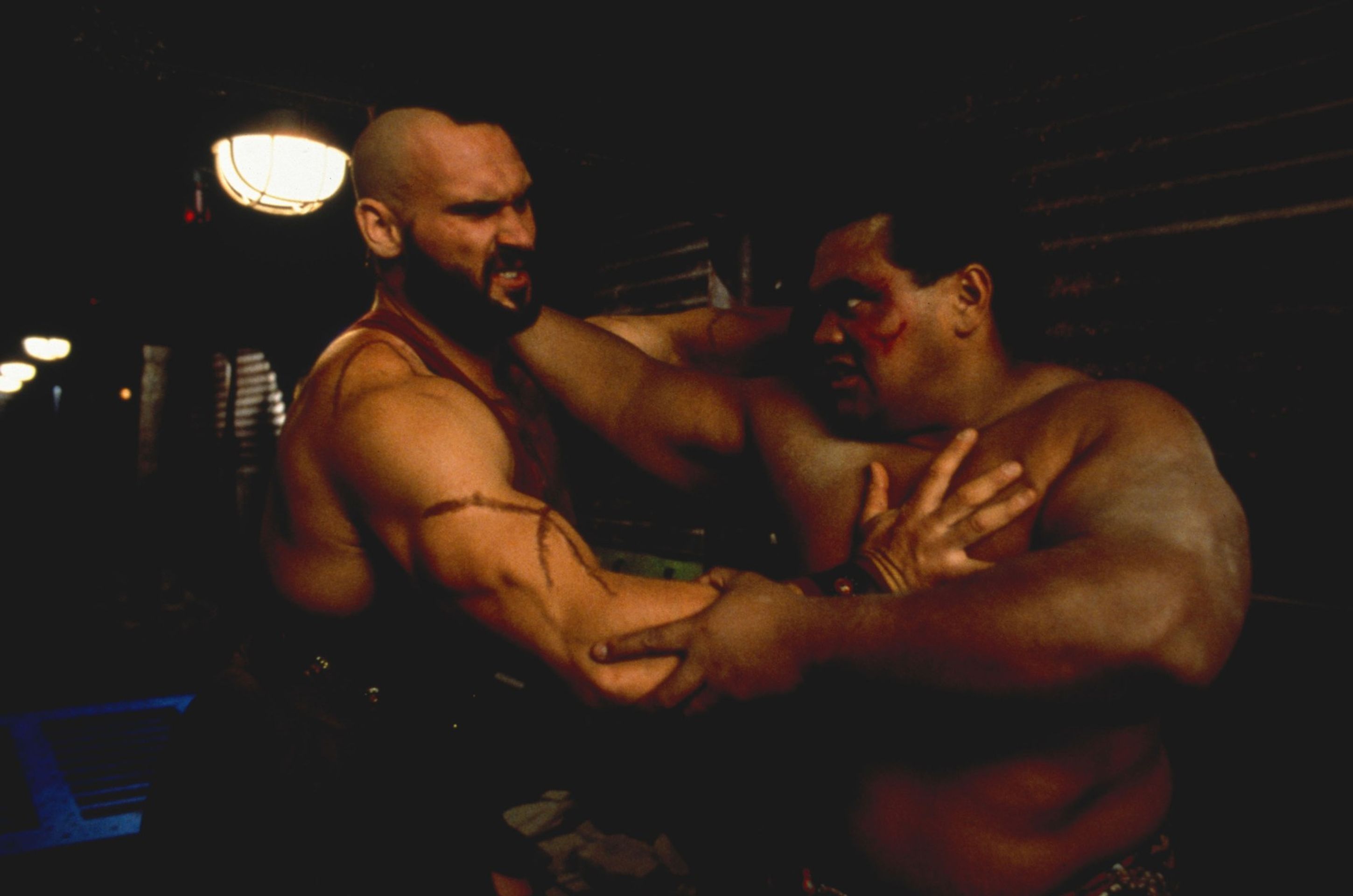 Andrew Bryniarski a Peter Navy Tuiasosopo ve filmu Street Fighter, 1994 - Peter Navy Tuiasosopo (3/3)