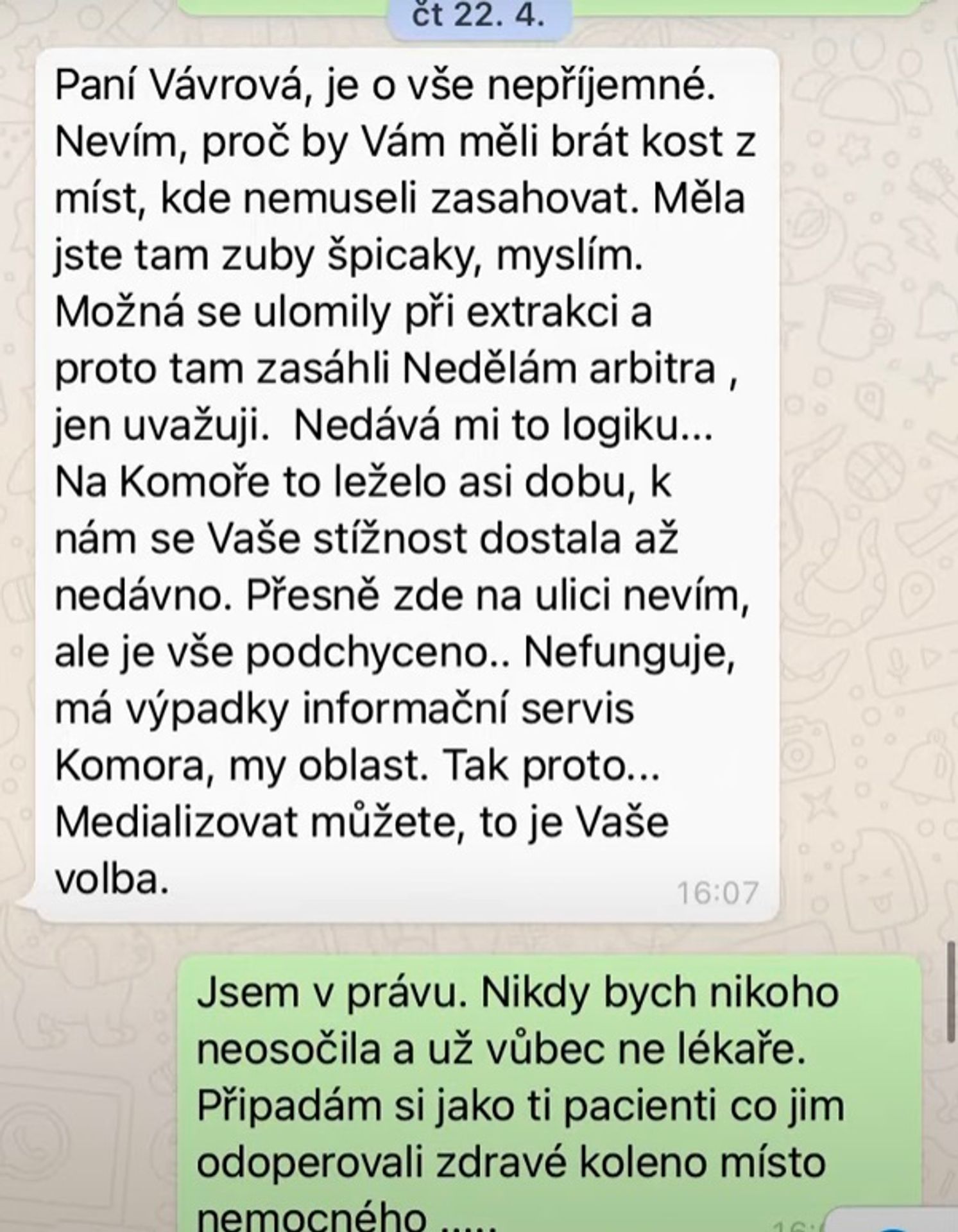 Problémy po zubní operaci - 6 - GALERIE: Paní Vávrová přišla při zákroku o kosti (5/8)
