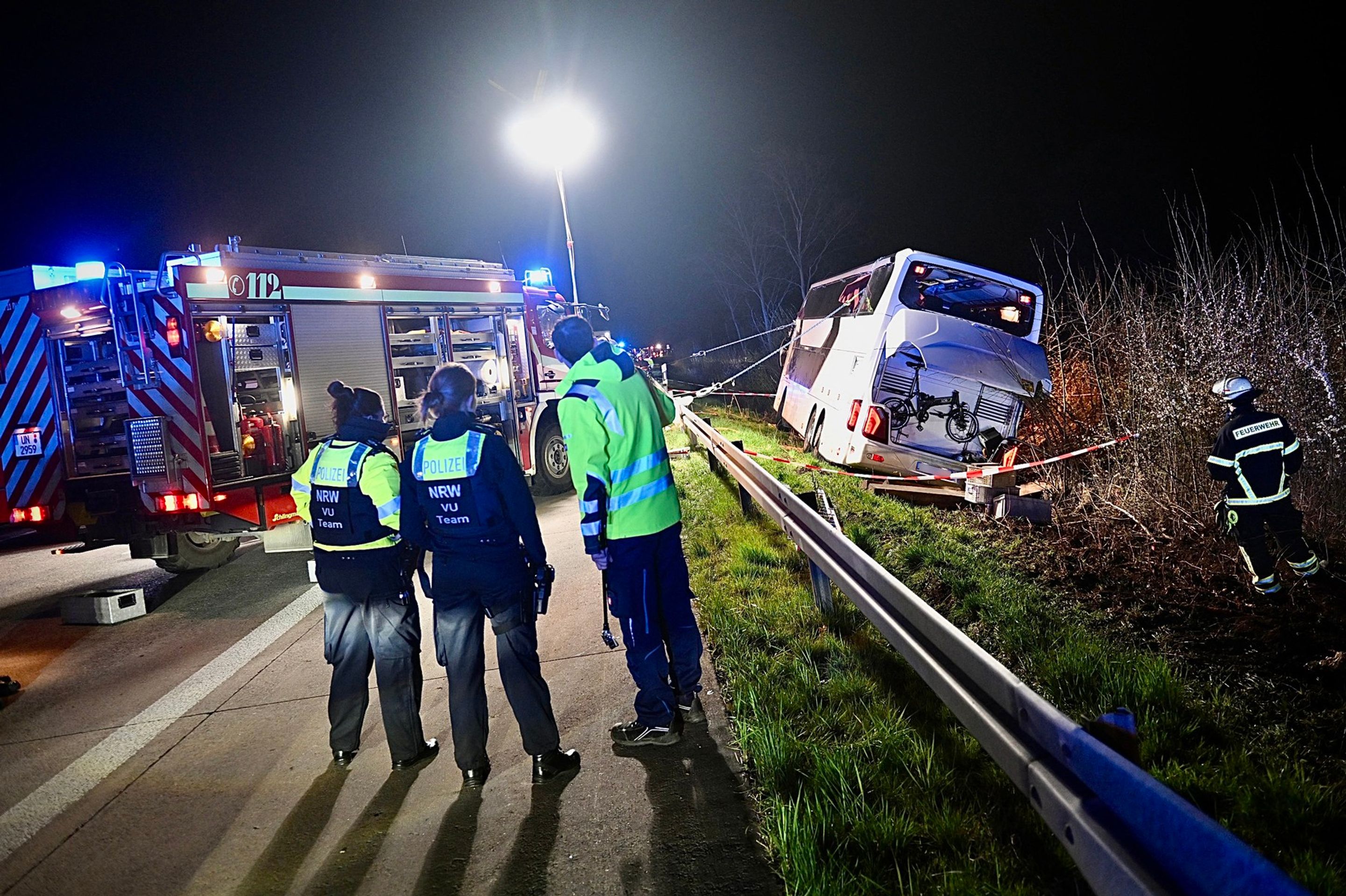 Nehoda autobusu v Německu - Vážná nehoda autobusu v Německu (3/5)