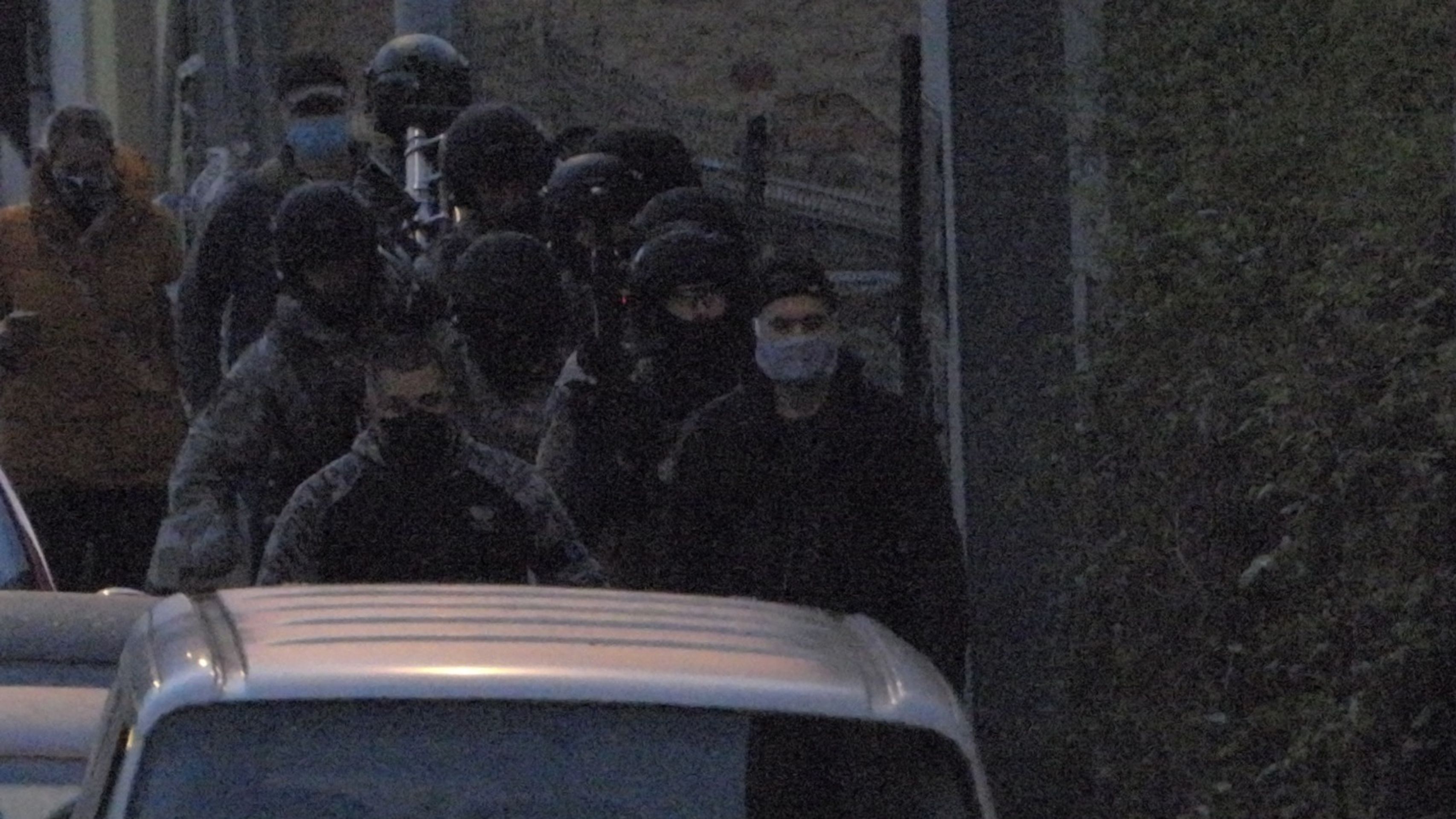 Zásah v domě hrůzy v Pechlátově ulici v Praze - 12 - GALERIE: Zásah policie v domě hrůzy v Pechlátově ulici (8/19)