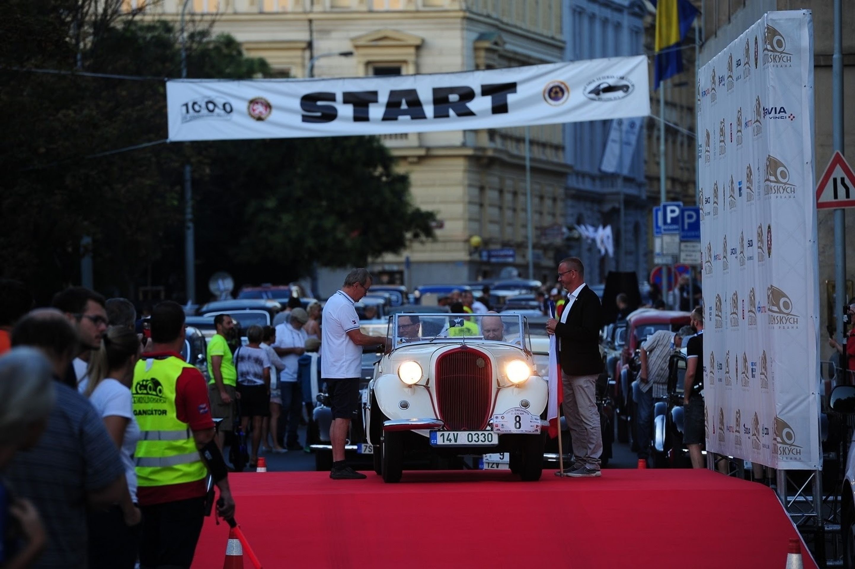 1000 mil československých - 23 - Fotogalerie: Unikátní stroje na startu závodu 1000 mil československých (11/15)