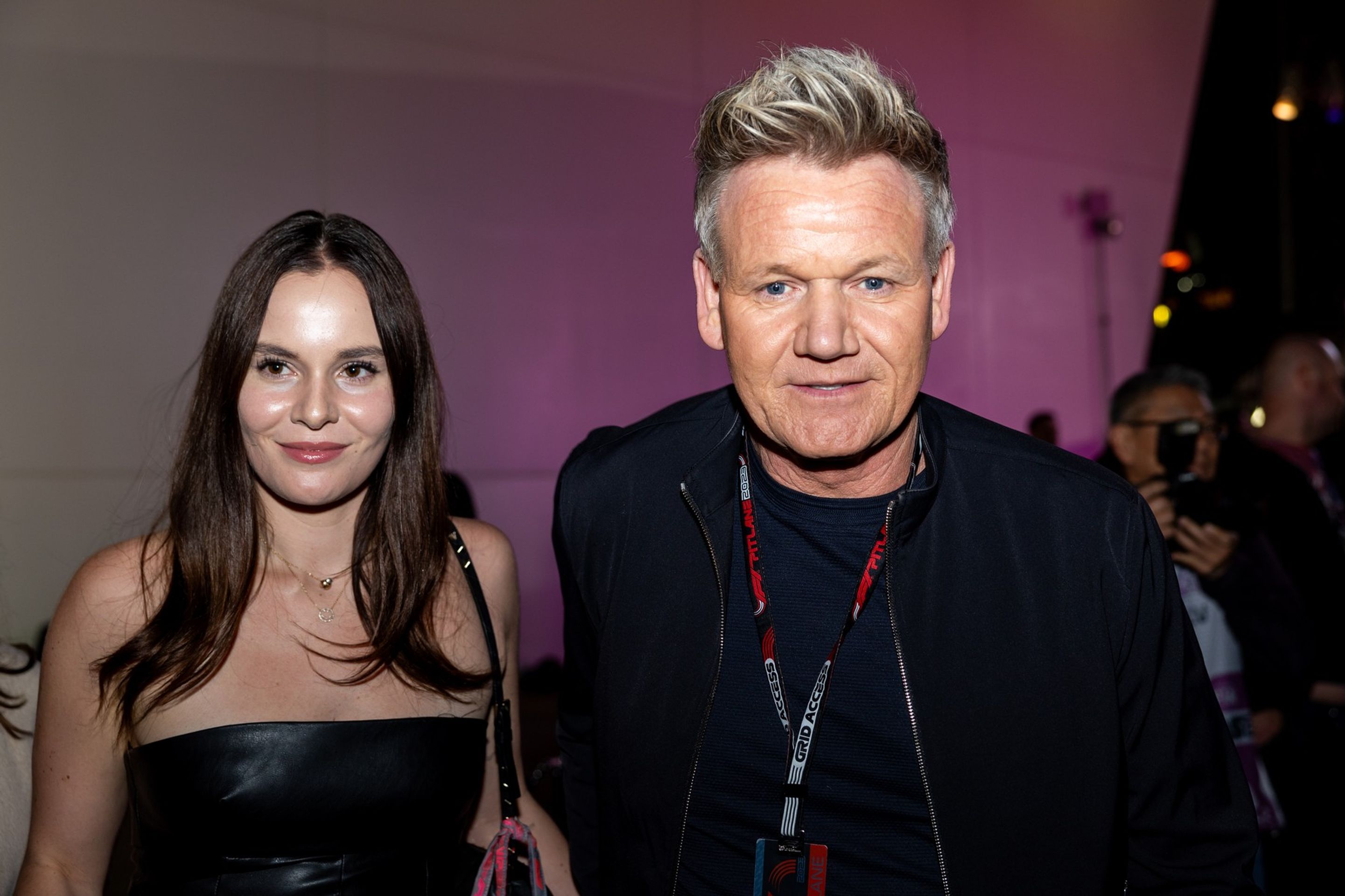 Gordon Ramsay s dcerou Holly, 18. 11. 2023 Formula 1 Las Vegas Grand Prix - Gordon Ramsey (3/4)