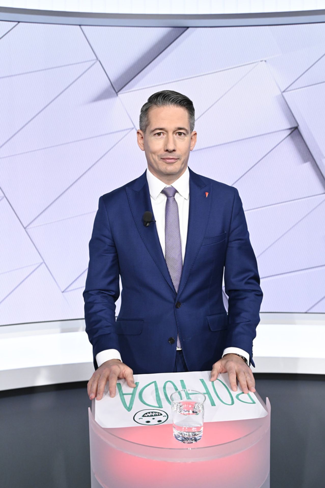 První debata kandidátů (10) - Debata kandidátů (11/47)