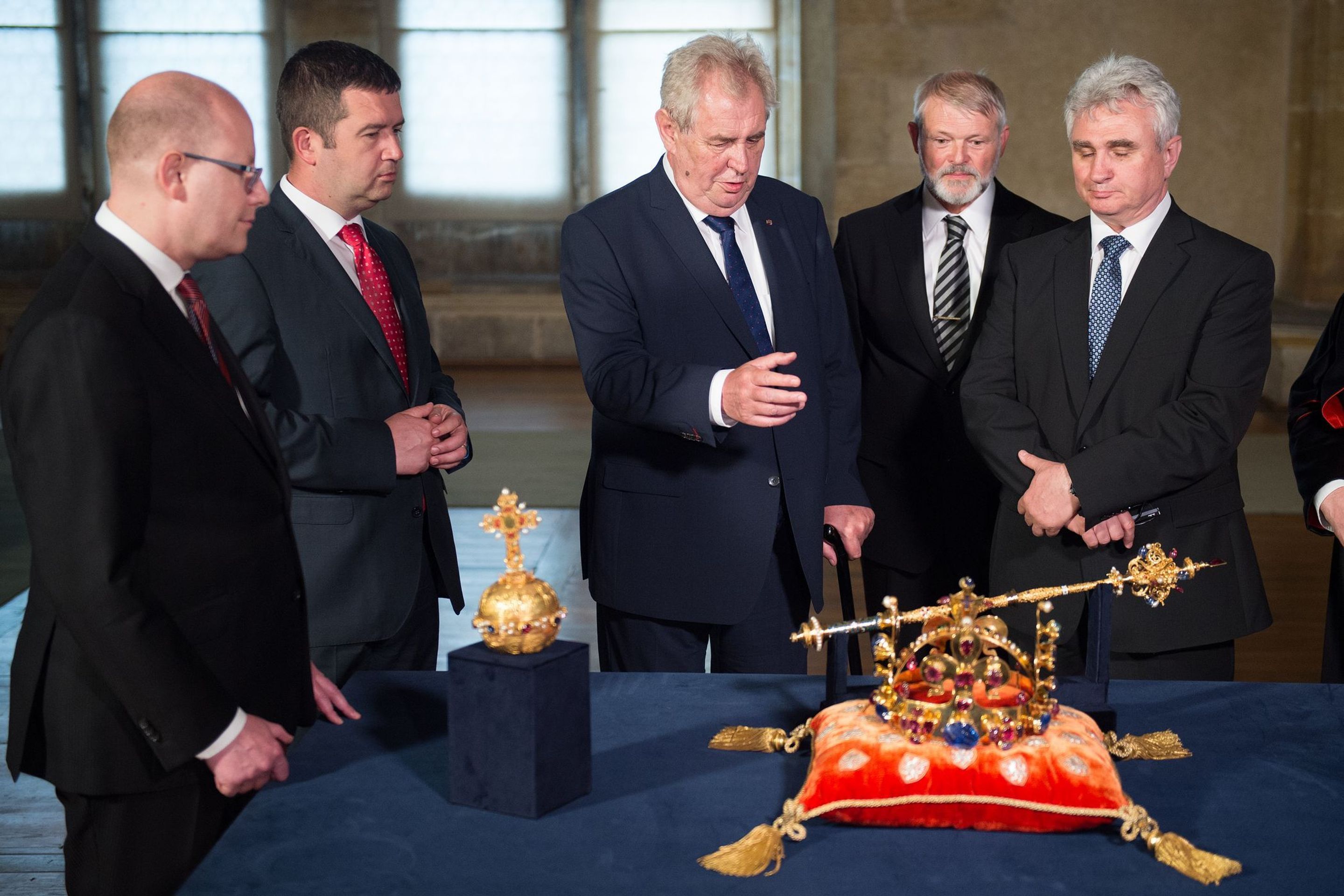 Miloš Zeman u korunovačních klenotů - 8 - GALERIE: Miloš Zeman u korunovačních klenotů (17/17)