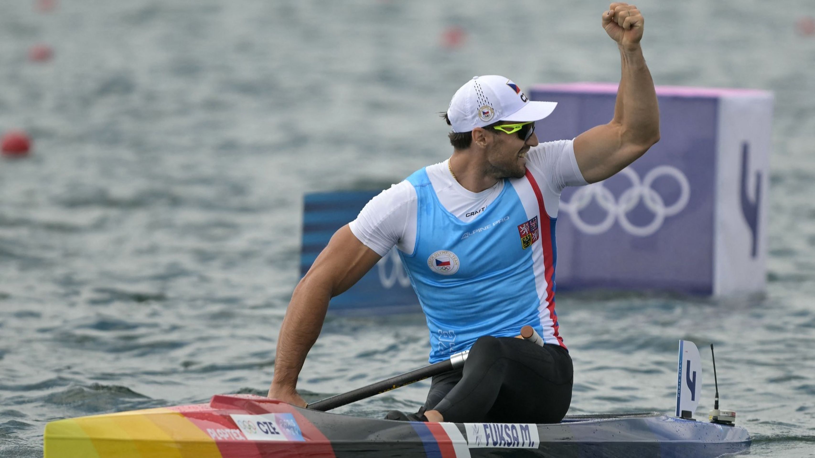 Martin Fuksa získal na jezeře Vaires-sur-Marne zlatou olympijskou medaili - Kanoista Martin Fuksa má z olympiády v Paříži zlatou medaili (8/9)