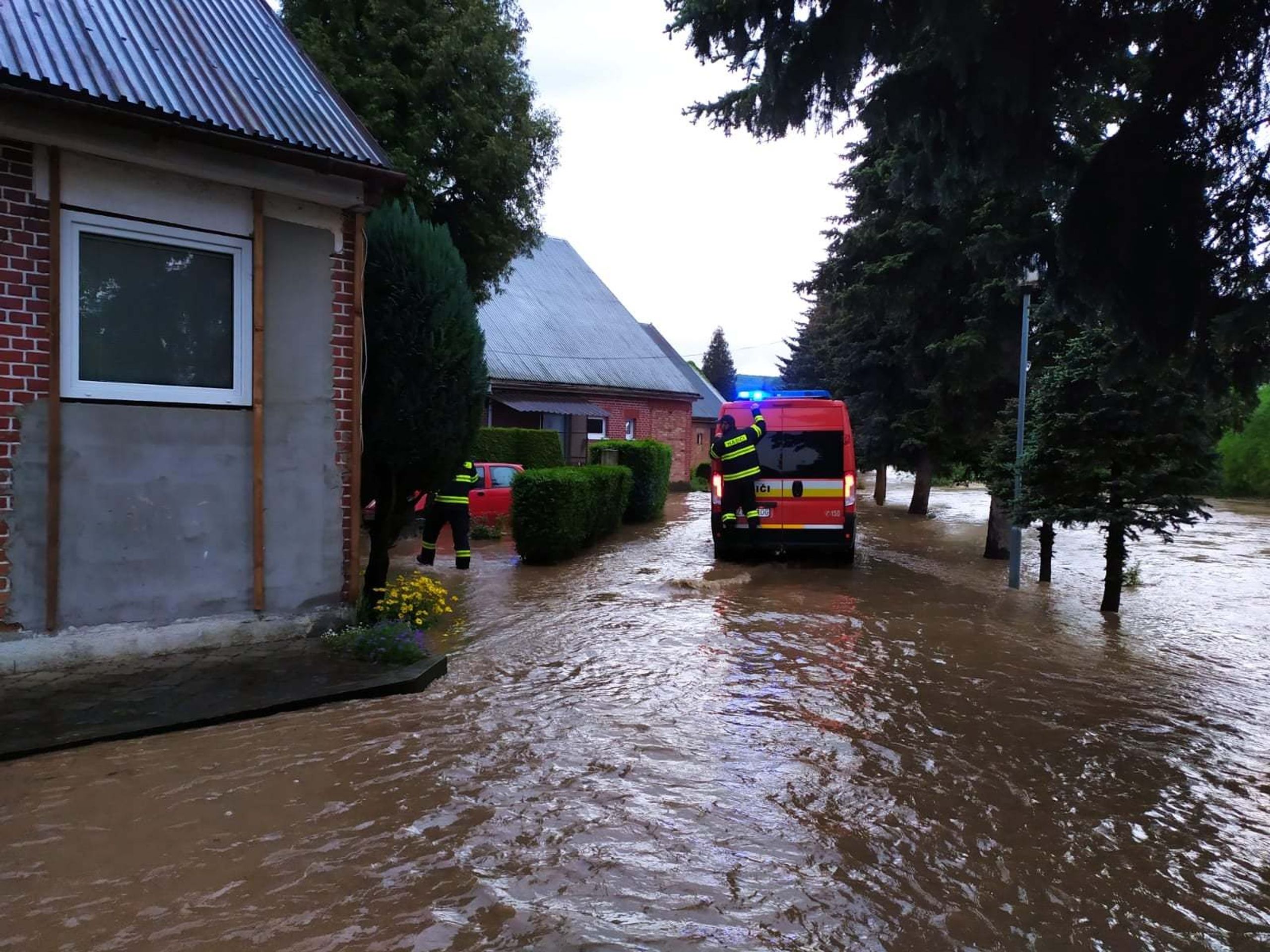 Povodně na Slovensku v Rudné nad Hronom - 20 - GALERIE: Povodně na Slovensku (20/26)