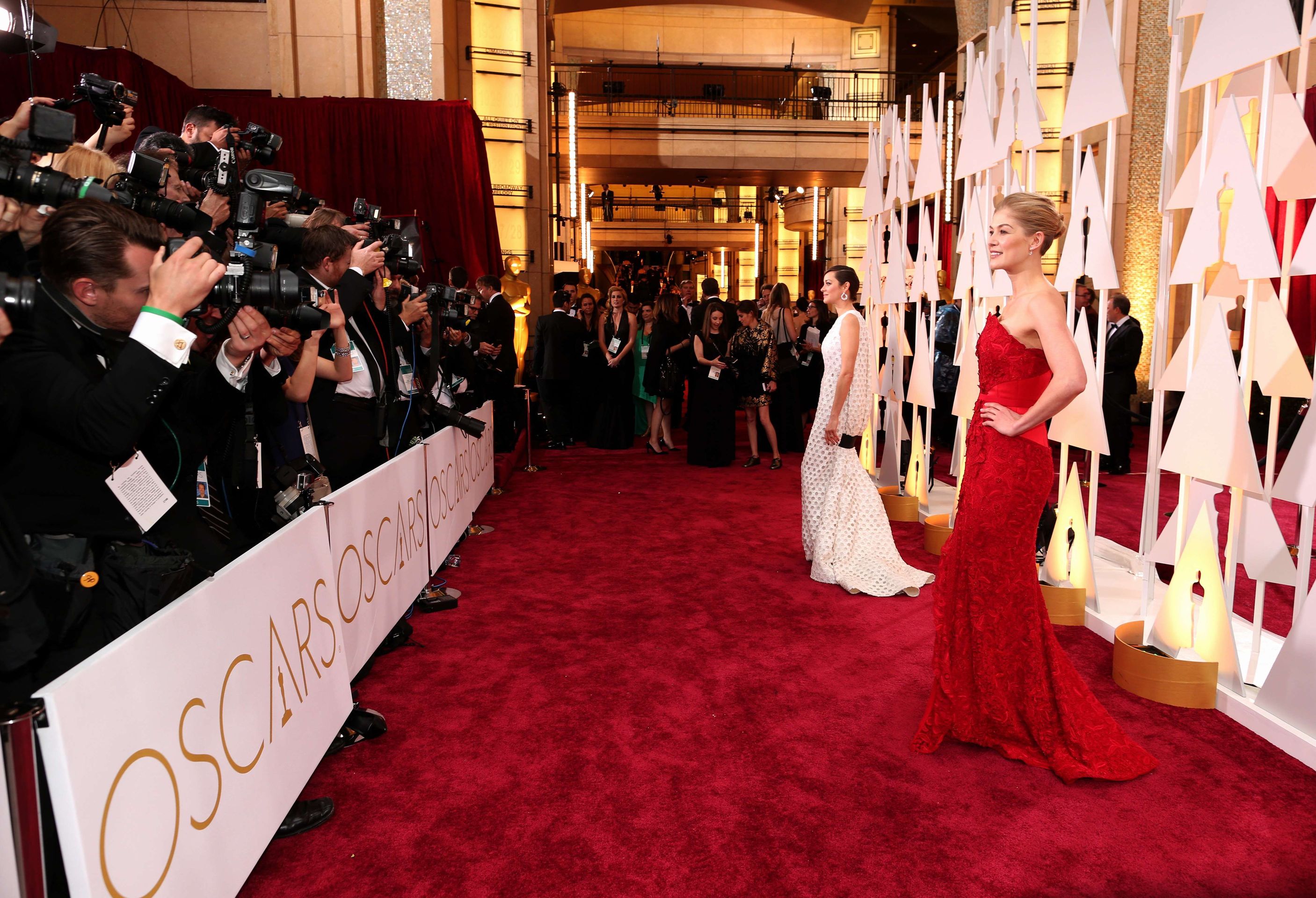 Udílení Oscarů 2015 - 14 - GALERIE: Móda z Oscarů (25/38)