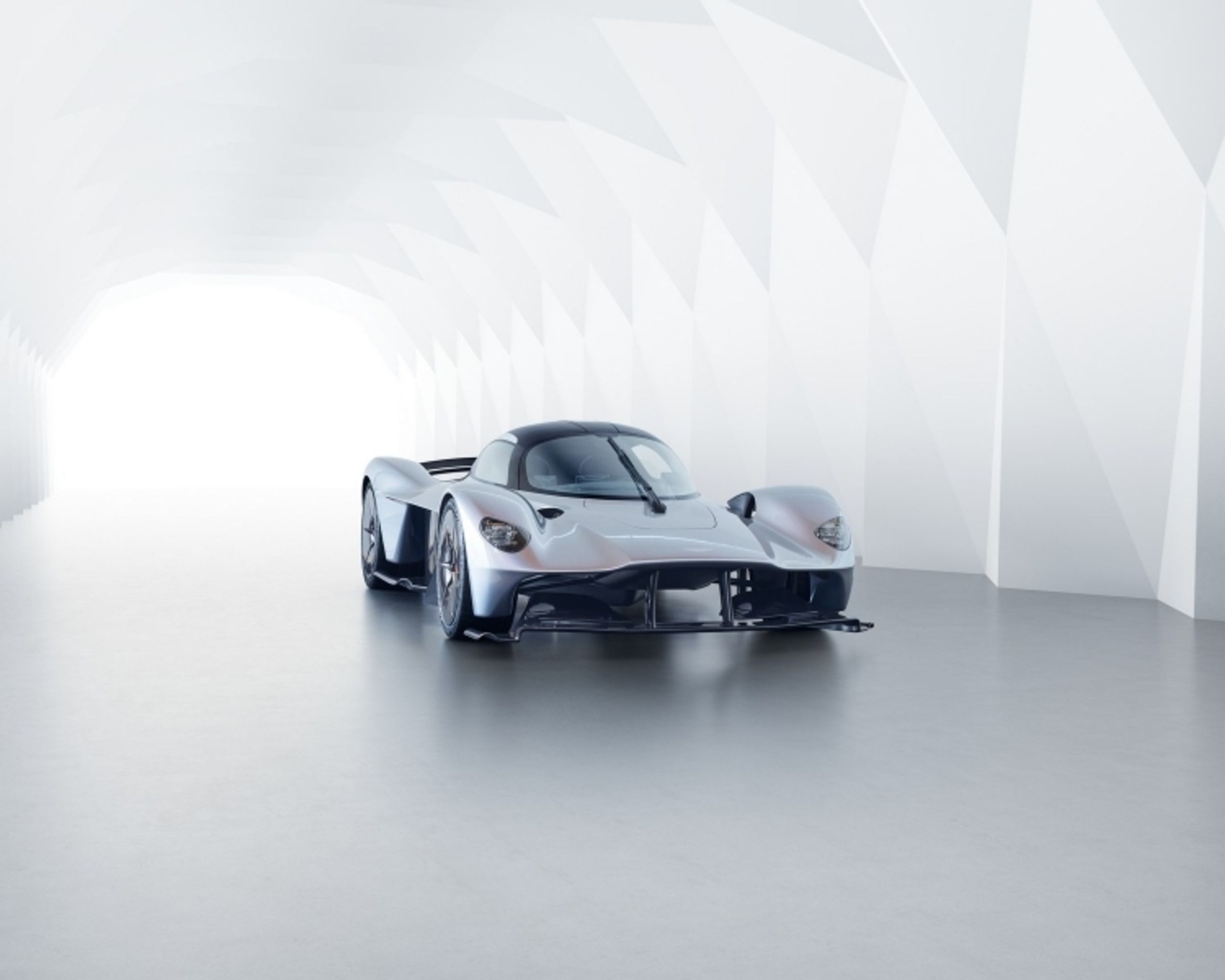 Aston Martin - 75 - GALERIE: Aston Martin Valkyrie (14/44)