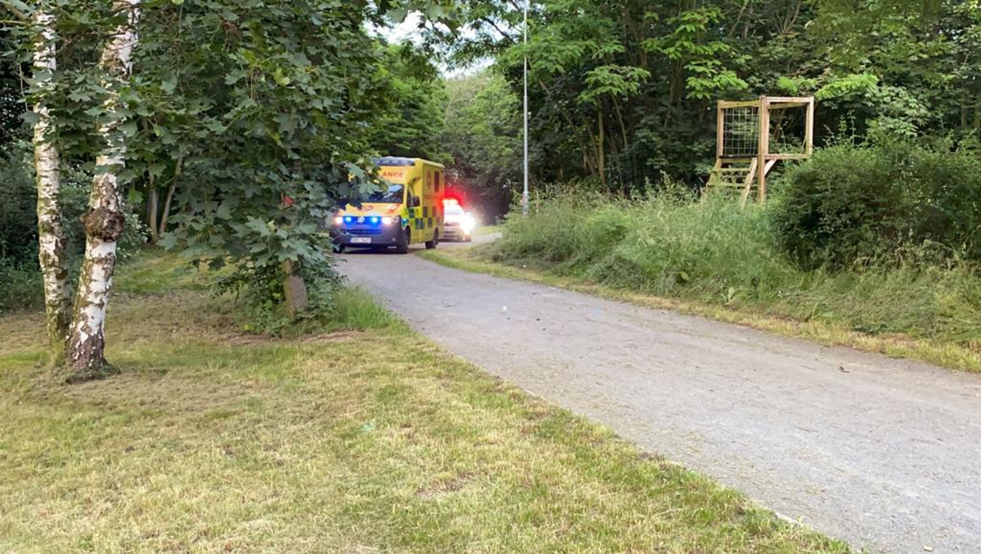 Záchrana zraněného cyklisty - 13 - GALERIE: Cyklista sjížděl schody, při pádu se vážně zranil (6/15)
