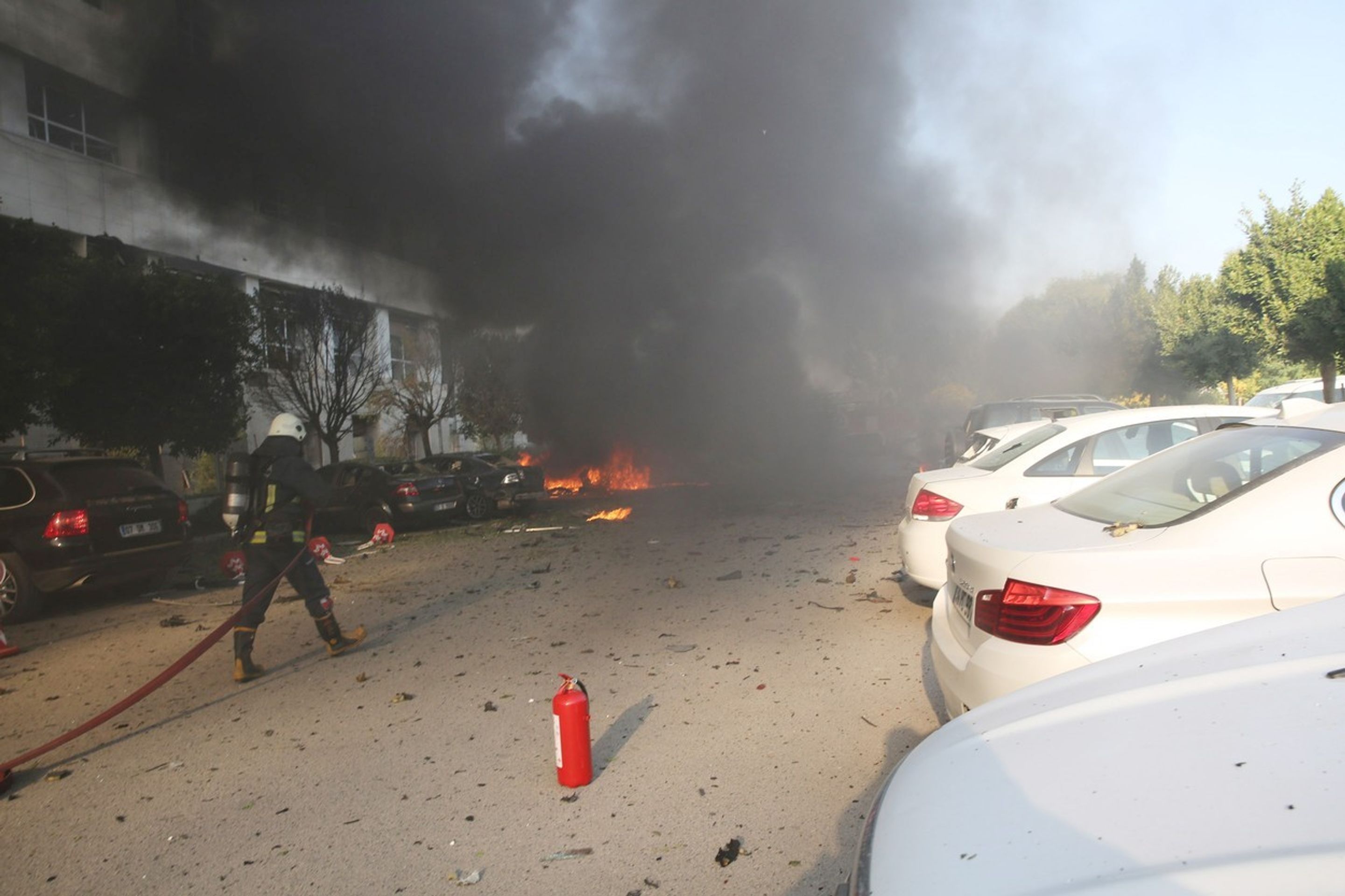 Exploze otřásla centrem tureckého letoviska Antalya! - 3 - GALERIE: Exploze otřásla centrem tureckého letoviska Antalya! (1/4)