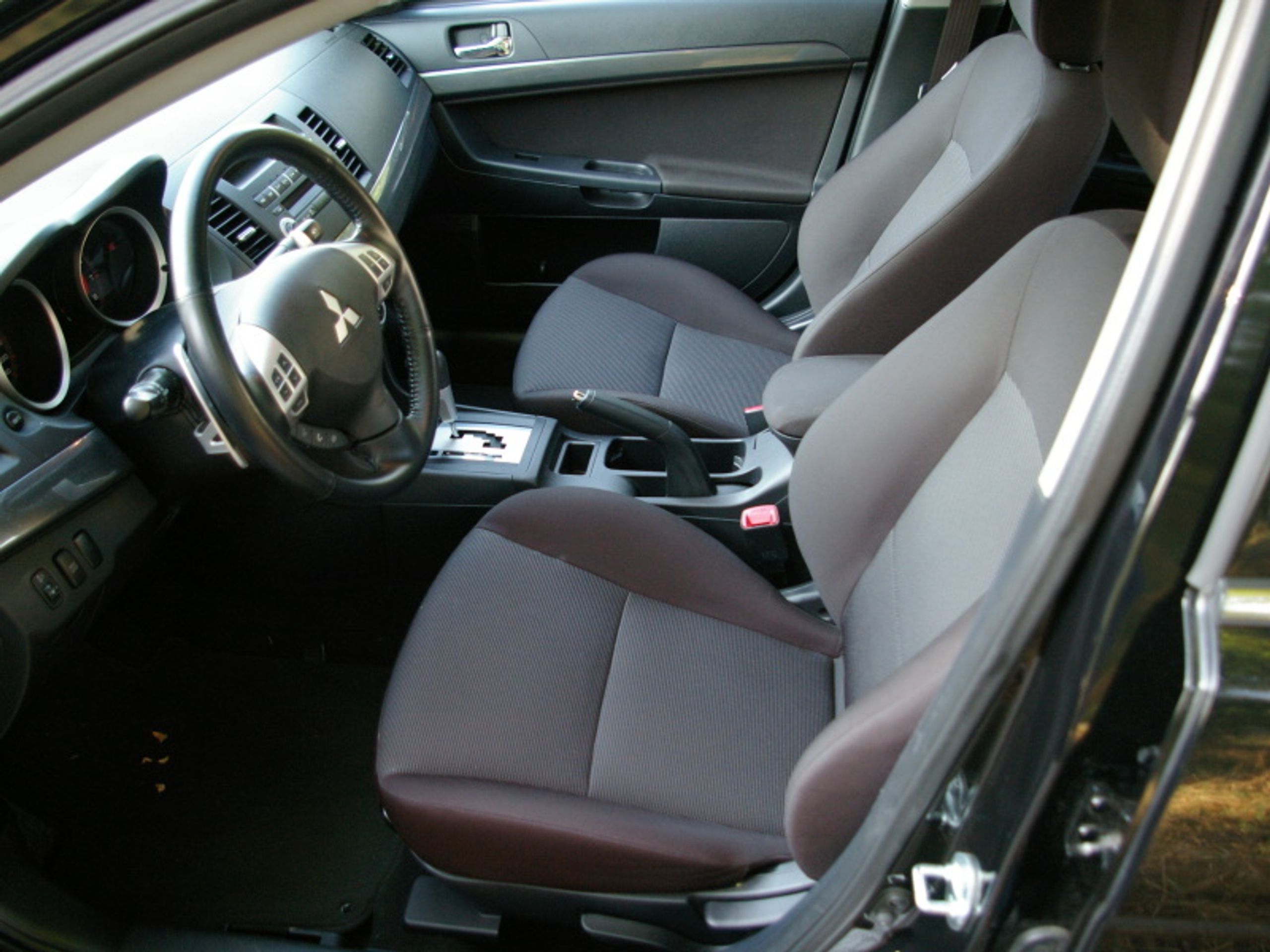 Mitsubishi Lancer - GALERIE Mitsubishi lancer (7/7)